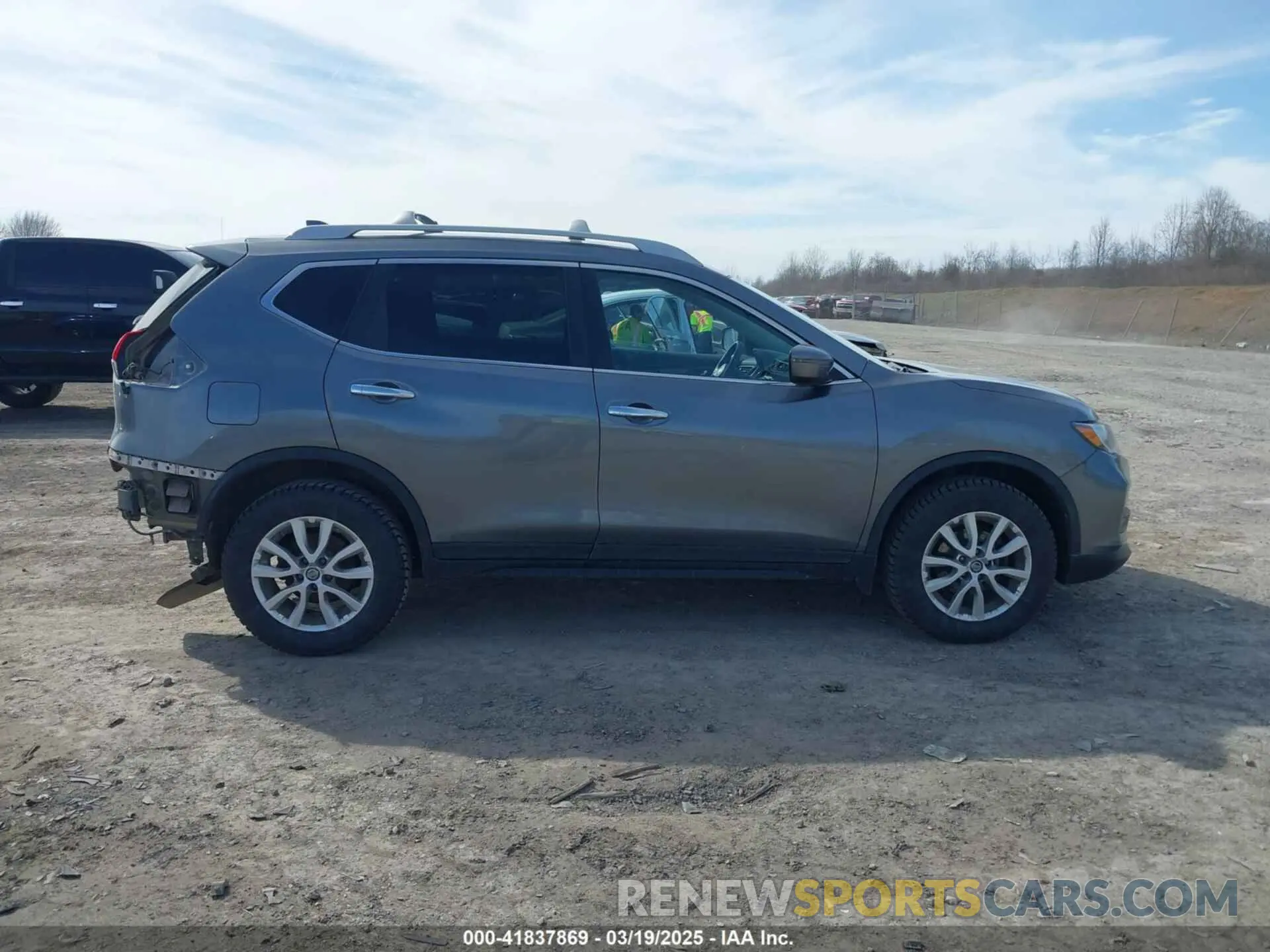 13 Photograph of a damaged car 5N1AT2MV4LC736161 NISSAN ROGUE 2020