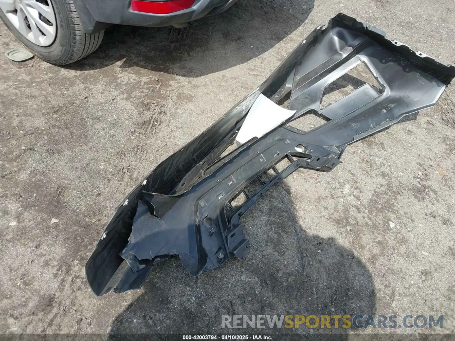 12 Photograph of a damaged car 5N1AT2MV4LC787028 NISSAN ROGUE 2020