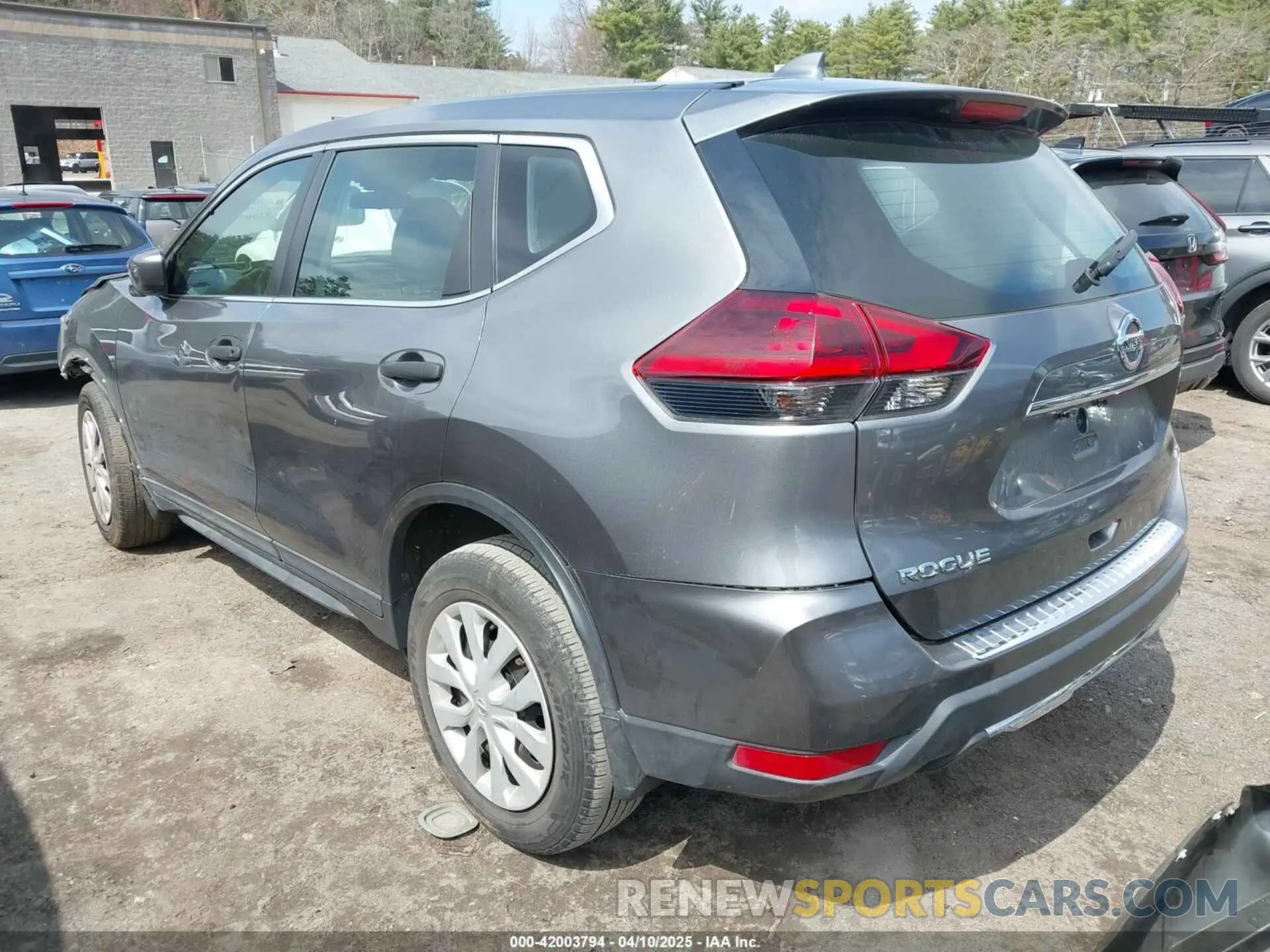 3 Photograph of a damaged car 5N1AT2MV4LC787028 NISSAN ROGUE 2020