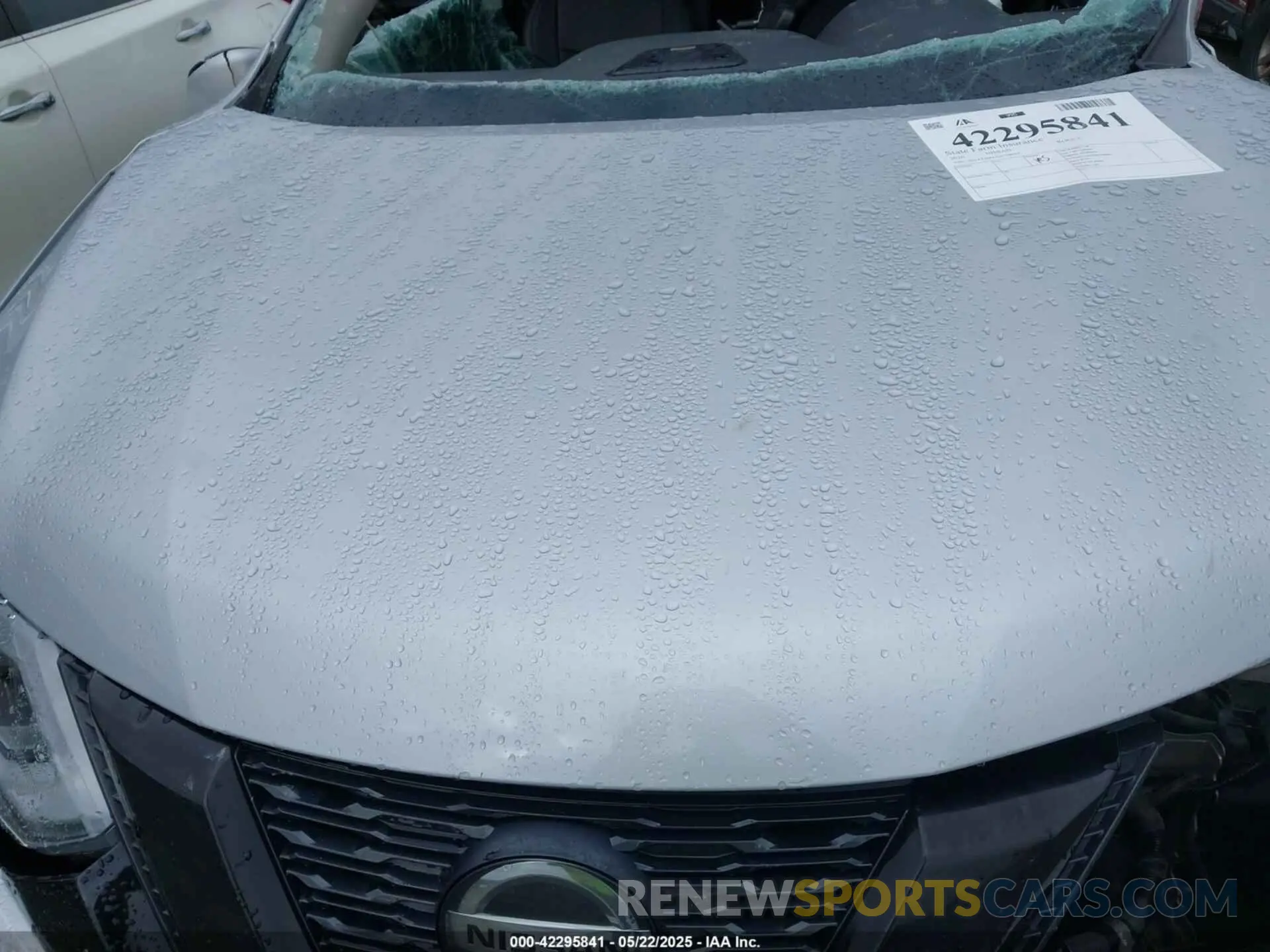 10 Photograph of a damaged car 5N1AT2MV5LC708045 NISSAN ROGUE 2020