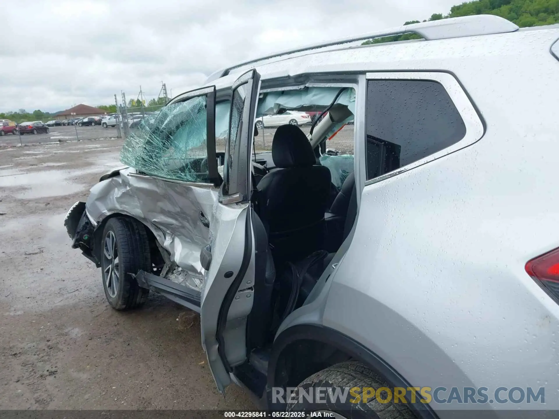 16 Photograph of a damaged car 5N1AT2MV5LC708045 NISSAN ROGUE 2020