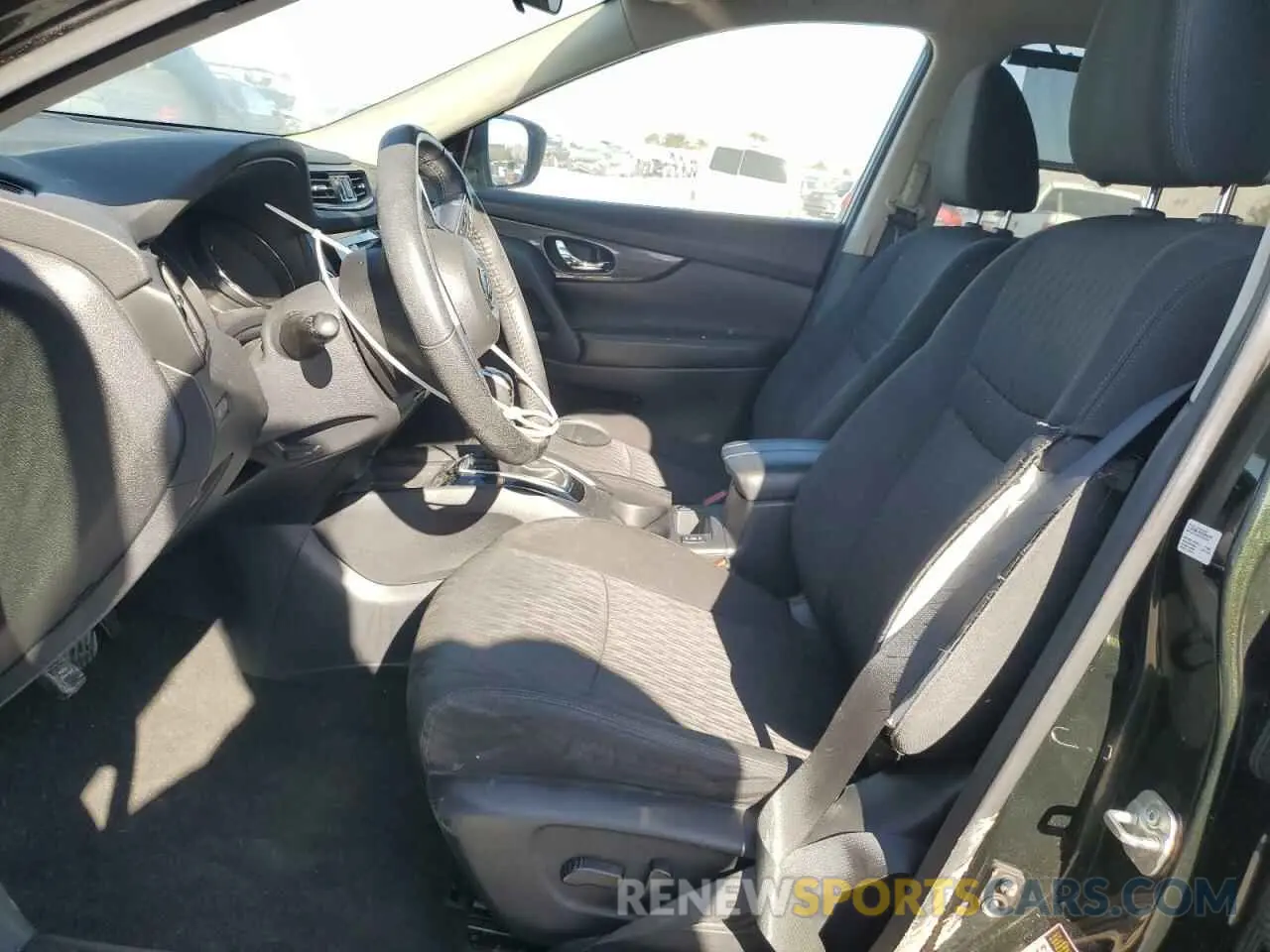 7 Photograph of a damaged car 5N1AT2MV5LC743653 NISSAN ROGUE 2020