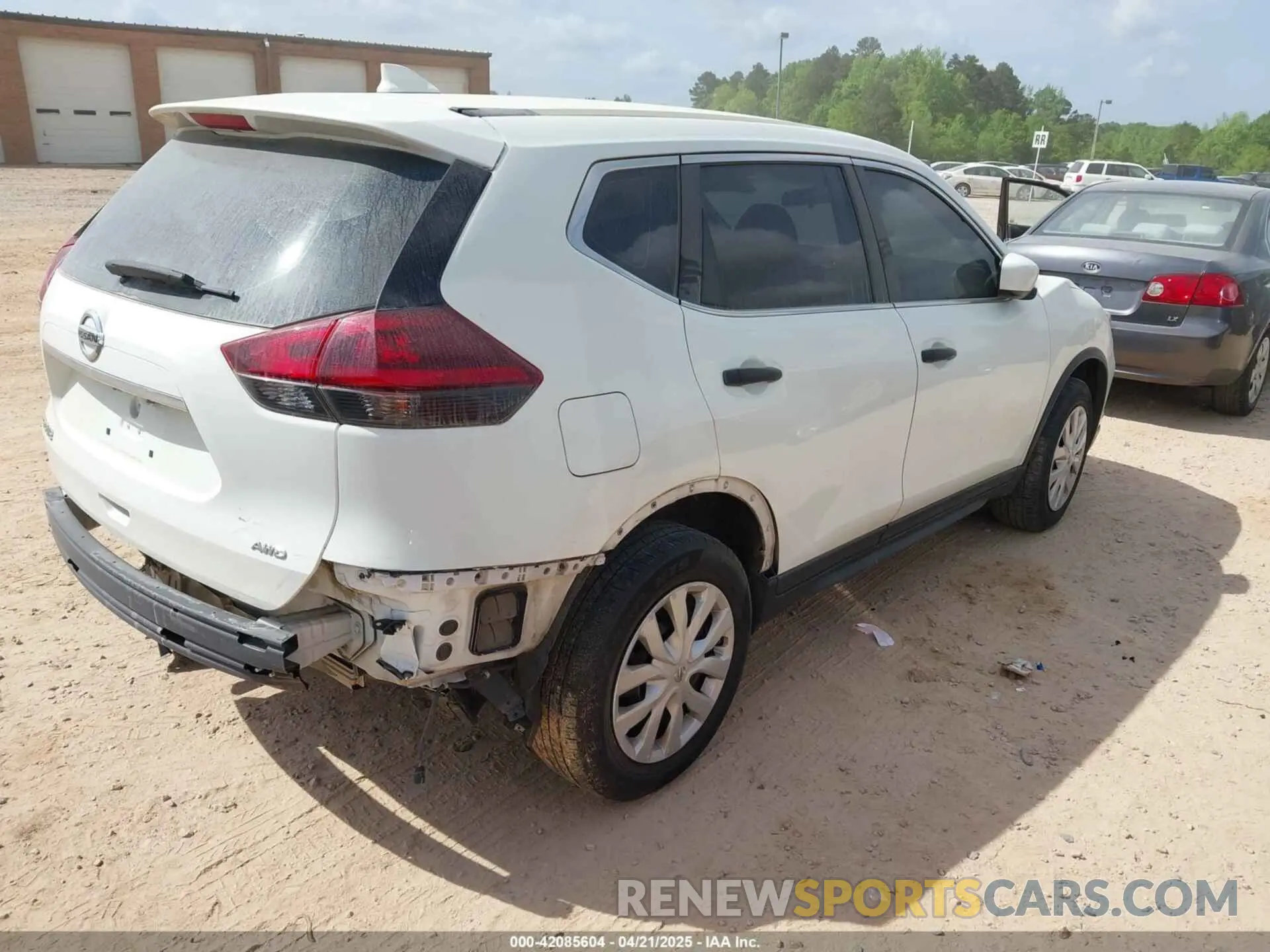 4 Photograph of a damaged car 5N1AT2MV5LC751171 NISSAN ROGUE 2020