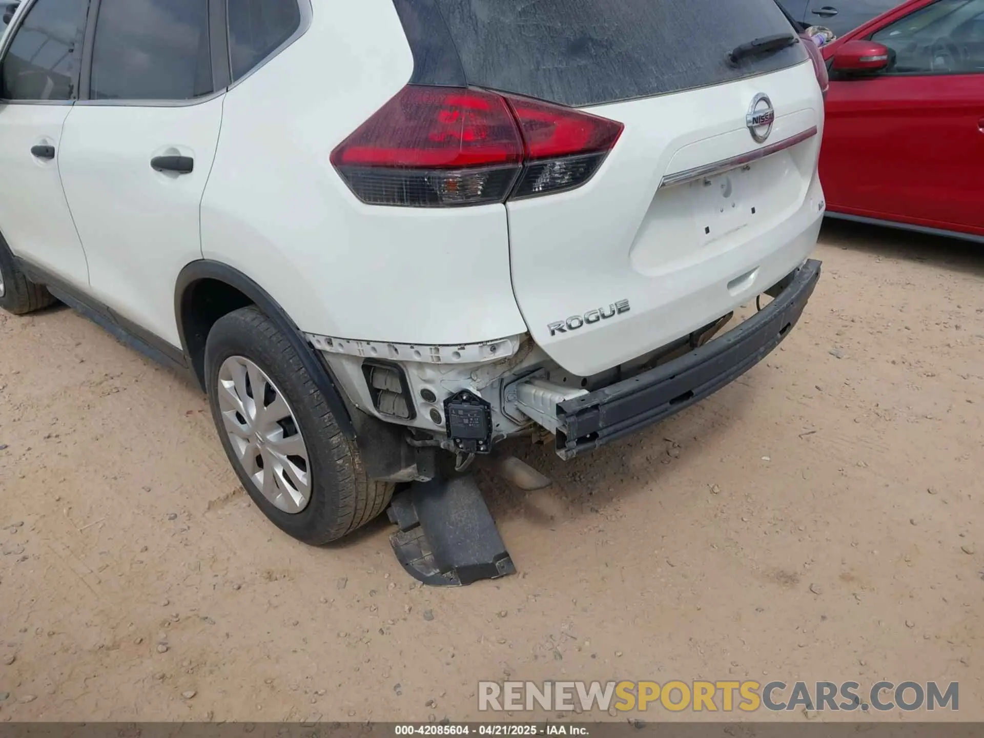 6 Photograph of a damaged car 5N1AT2MV5LC751171 NISSAN ROGUE 2020