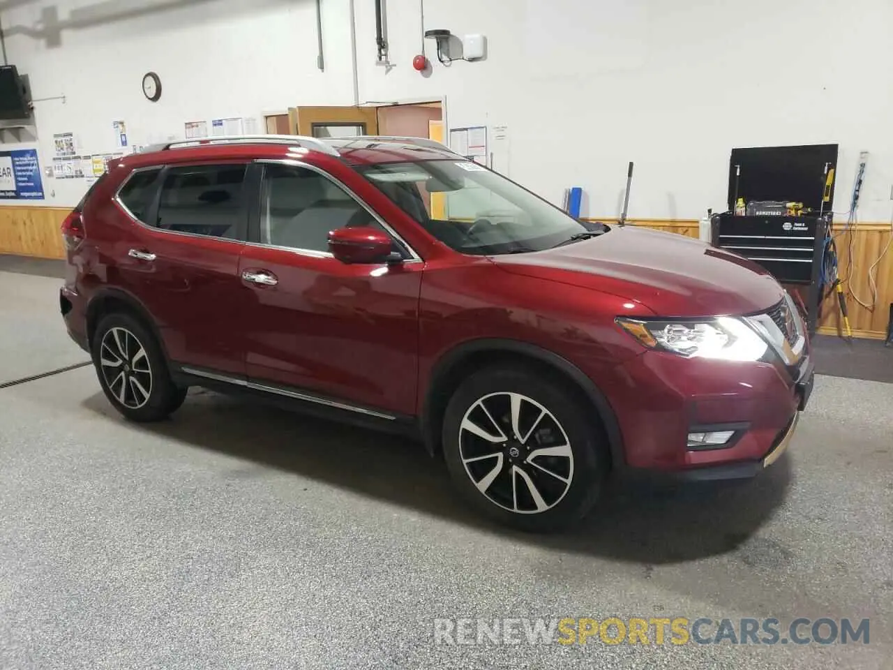 4 Photograph of a damaged car 5N1AT2MV5LC761392 NISSAN ROGUE 2020