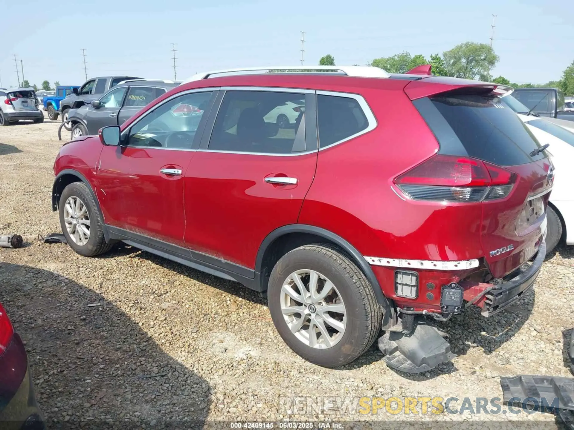 3 Photograph of a damaged car 5N1AT2MV6LC733181 NISSAN ROGUE 2020