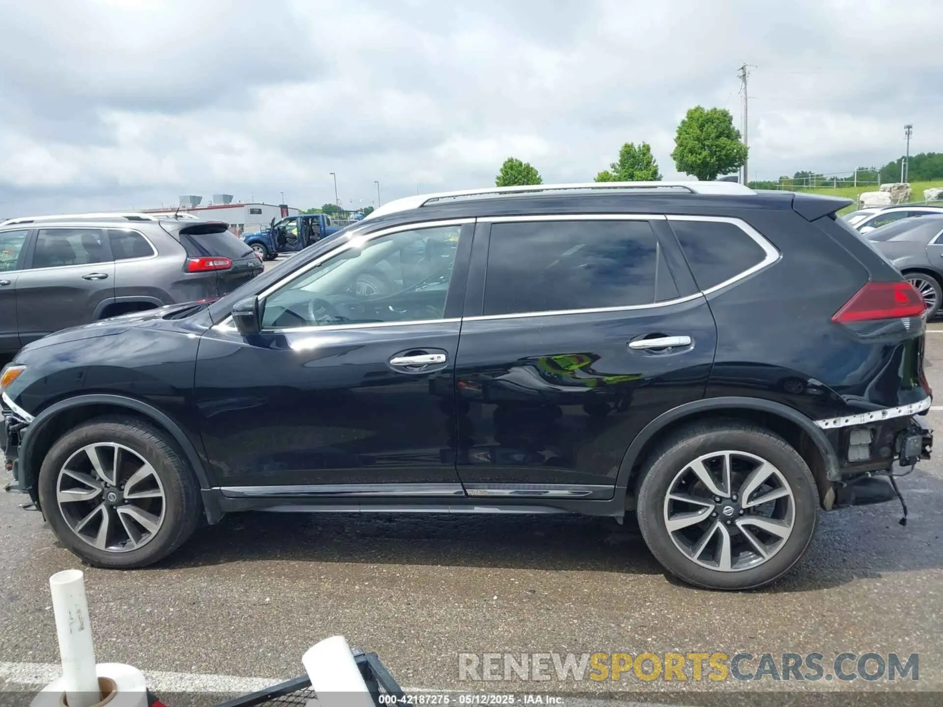 15 Photograph of a damaged car 5N1AT2MV6LC771851 NISSAN ROGUE 2020