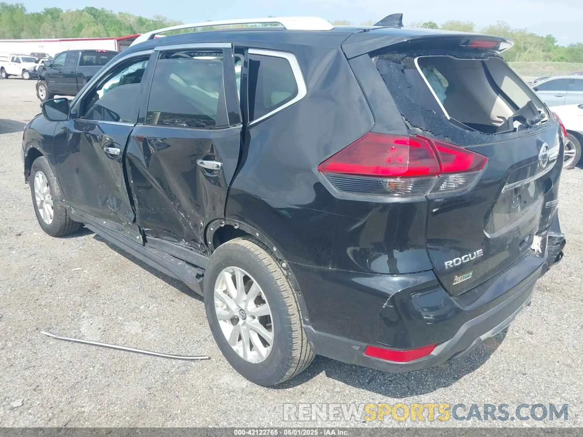 3 Photograph of a damaged car 5N1AT2MV7LC751155 NISSAN ROGUE 2020