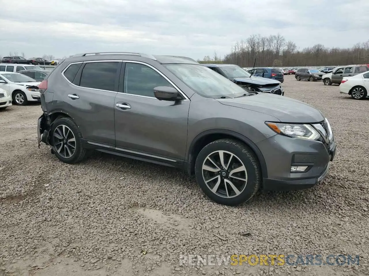 4 Photograph of a damaged car 5N1AT2MV8LC704572 NISSAN ROGUE 2020