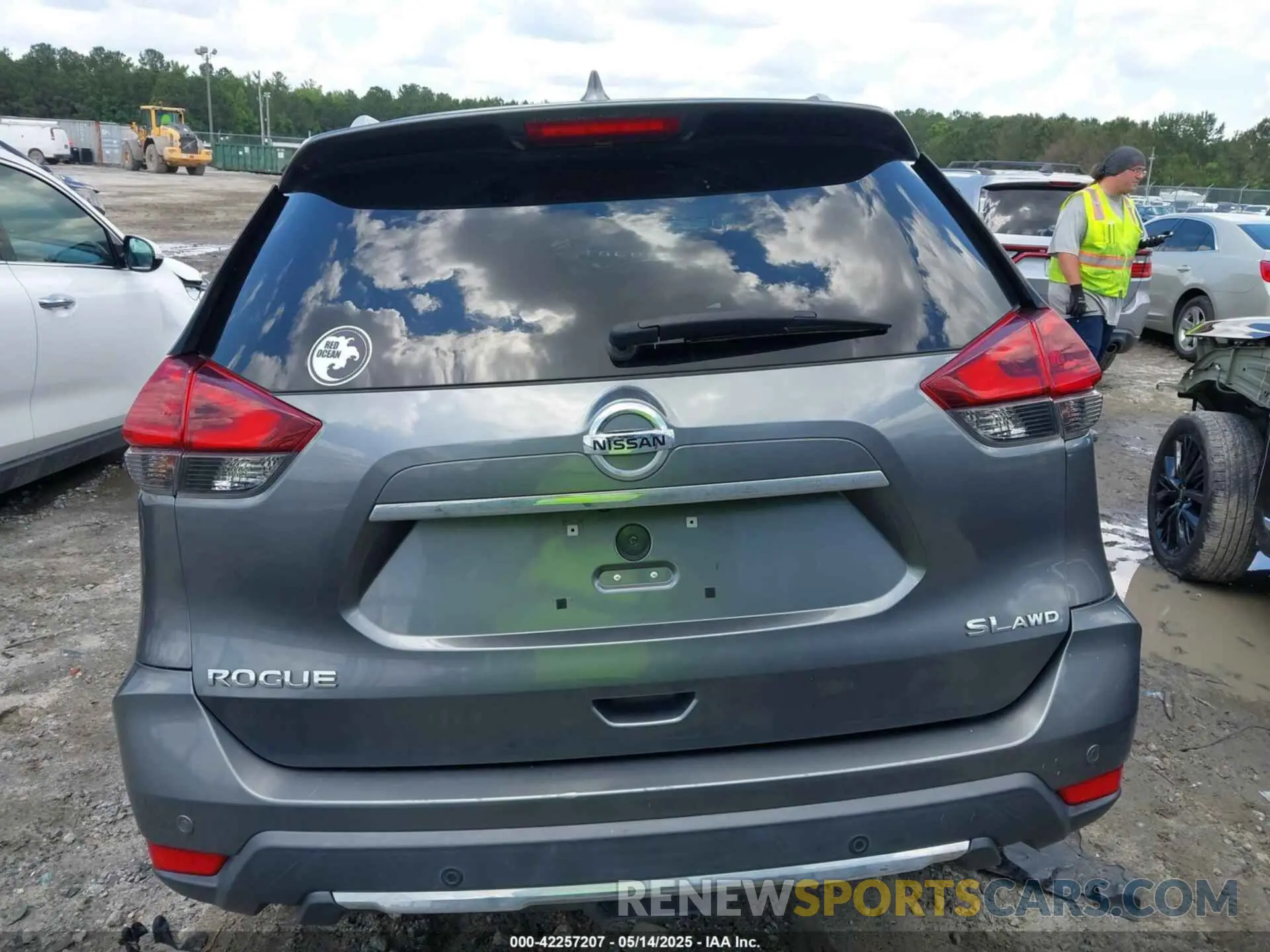 15 Photograph of a damaged car 5N1AT2MV8LC743999 NISSAN ROGUE 2020