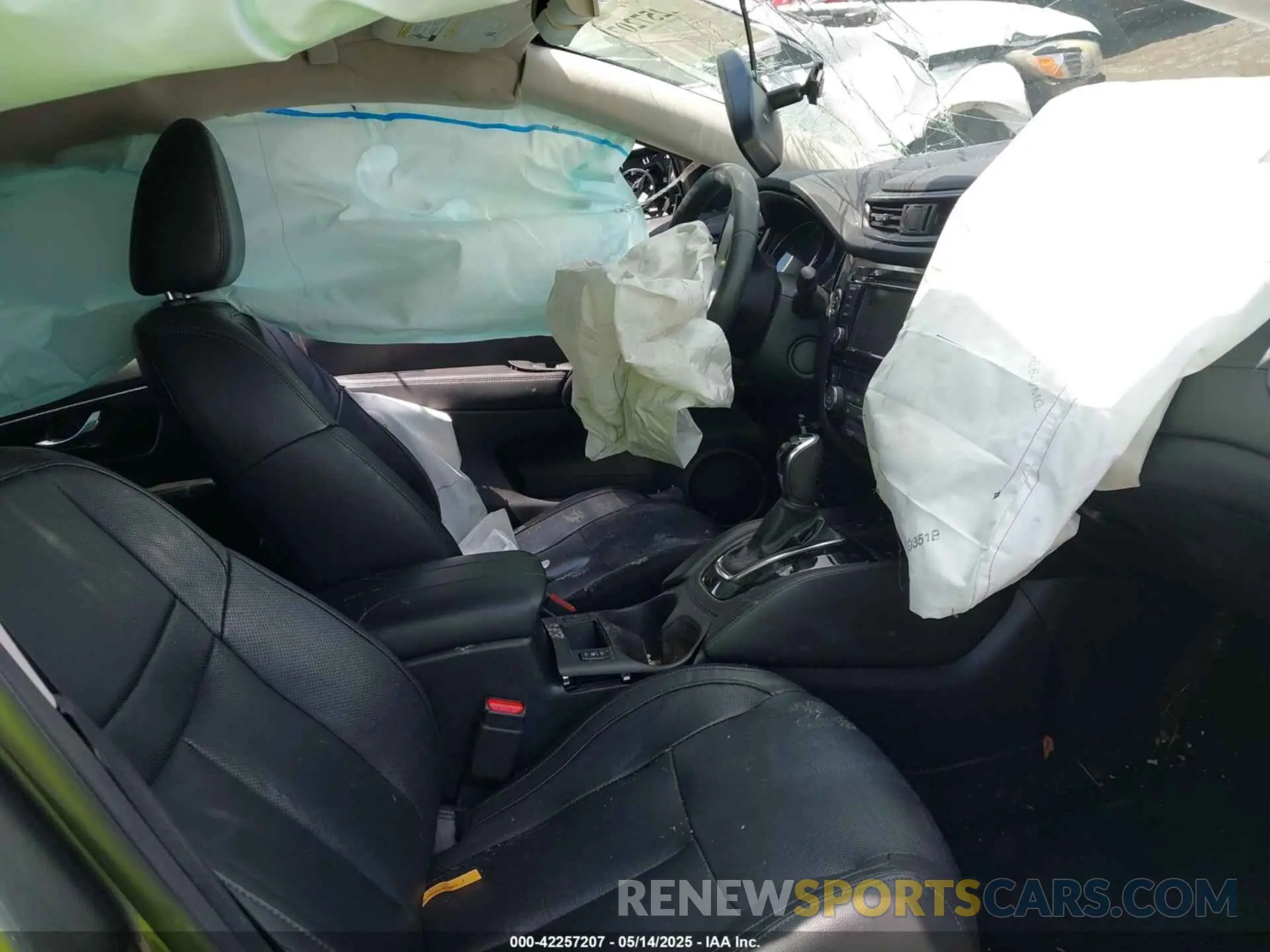 5 Photograph of a damaged car 5N1AT2MV8LC743999 NISSAN ROGUE 2020