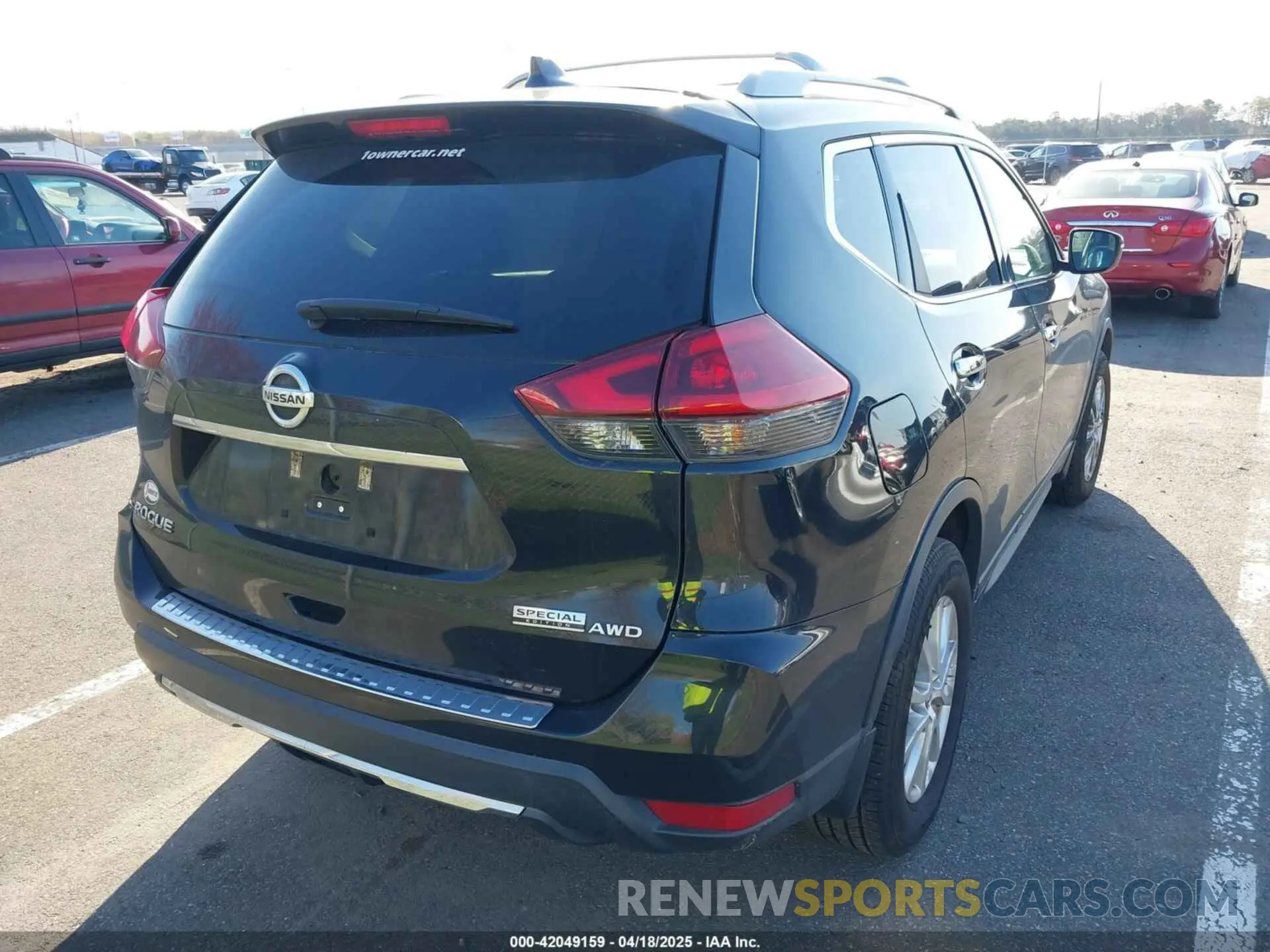 4 Photograph of a damaged car 5N1AT2MV9LC716522 NISSAN ROGUE 2020