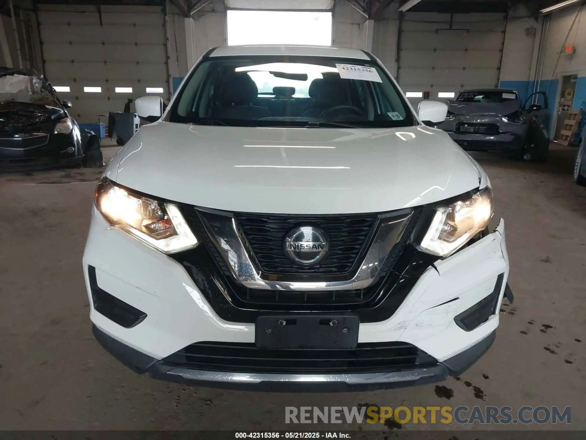 12 Photograph of a damaged car 5N1AT2MV9LC785811 NISSAN ROGUE 2020