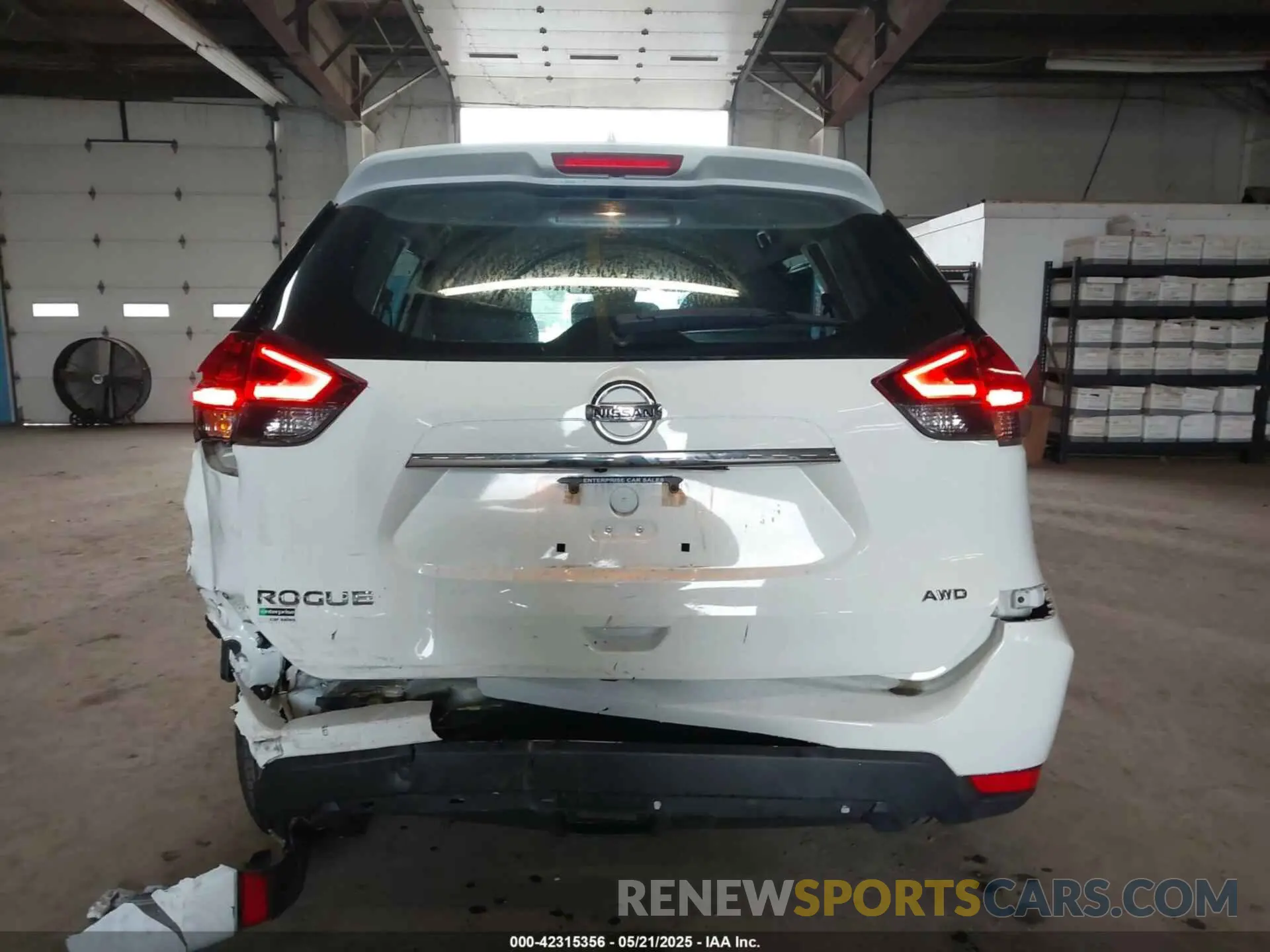 16 Photograph of a damaged car 5N1AT2MV9LC785811 NISSAN ROGUE 2020