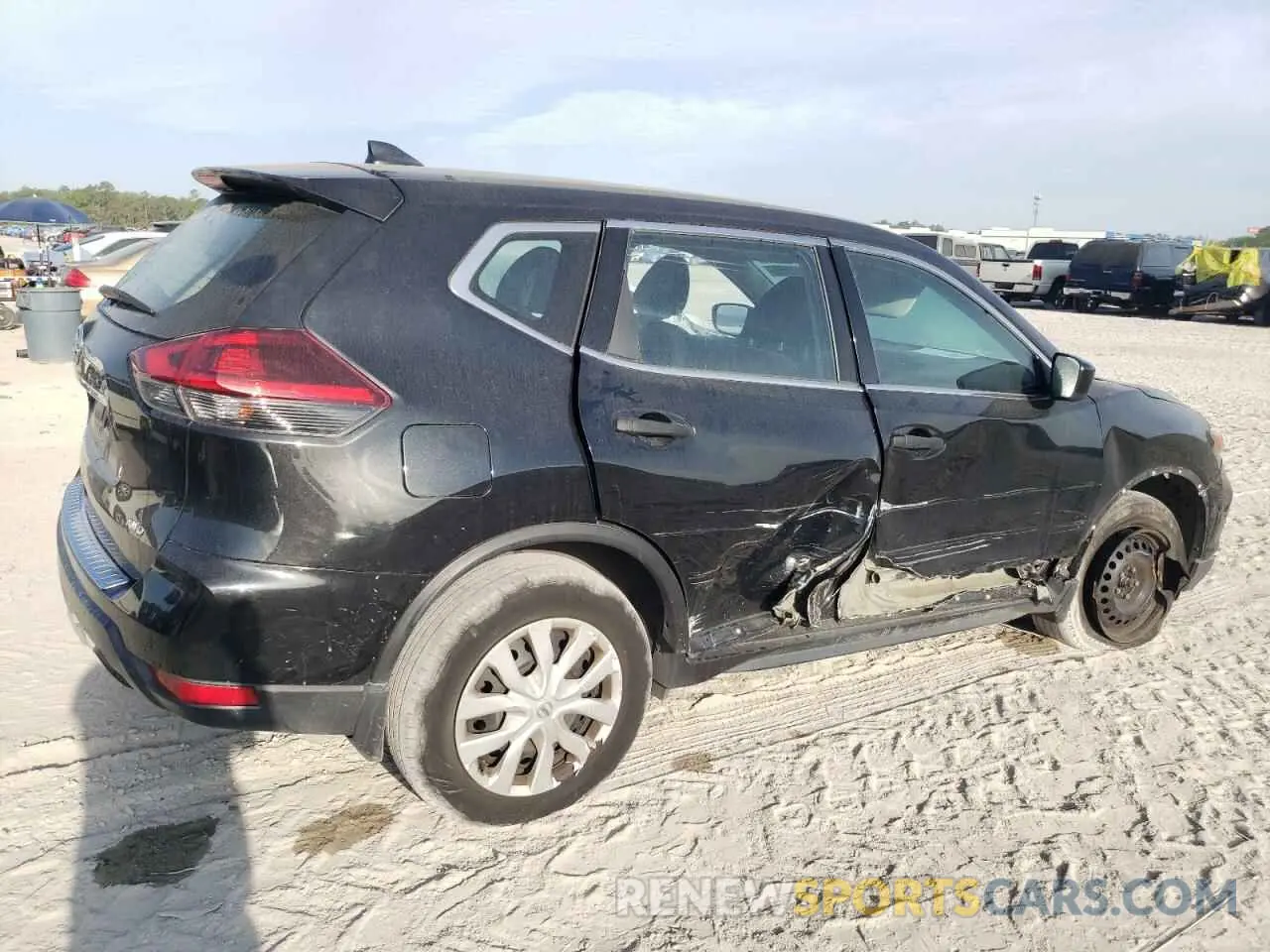 3 Photograph of a damaged car 5N1AT2MVXLC781105 NISSAN ROGUE 2020
