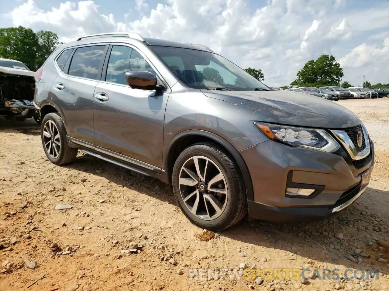 4 Photograph of a damaged car 5N1AT2MVXLC799765 NISSAN ROGUE 2020