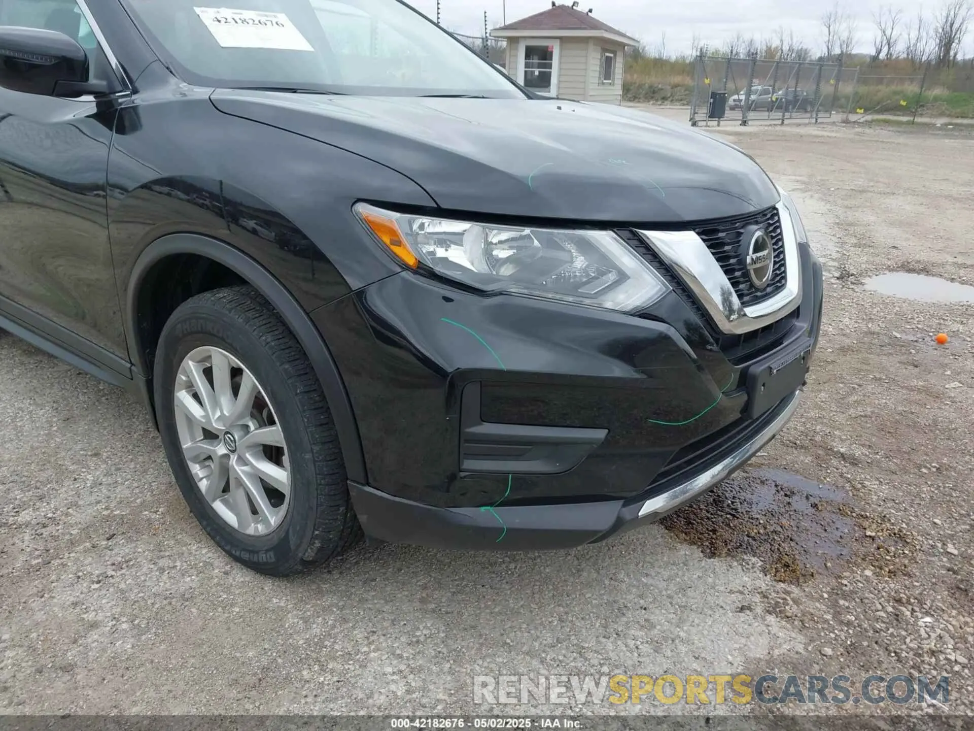 6 Photograph of a damaged car 5N1AT2MVXLC816063 NISSAN ROGUE 2020