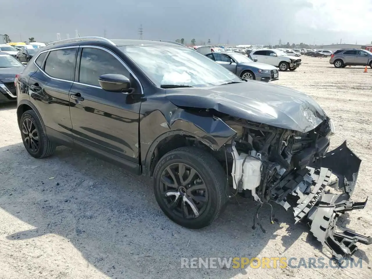 4 Photograph of a damaged car JN1BJ1CV2LW540473 NISSAN ROGUE 2020