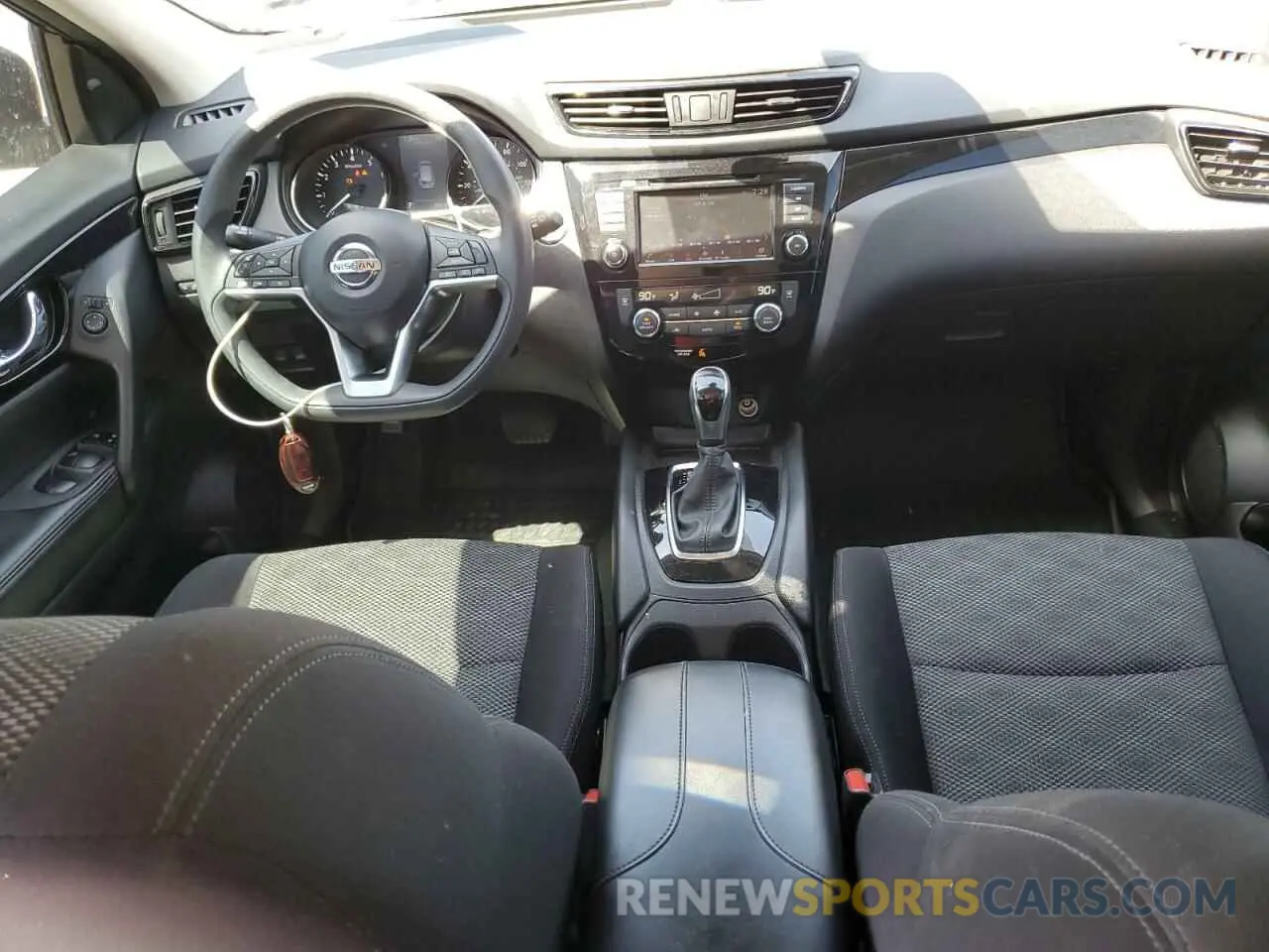 8 Photograph of a damaged car JN1BJ1CV3LW256320 NISSAN ROGUE 2020