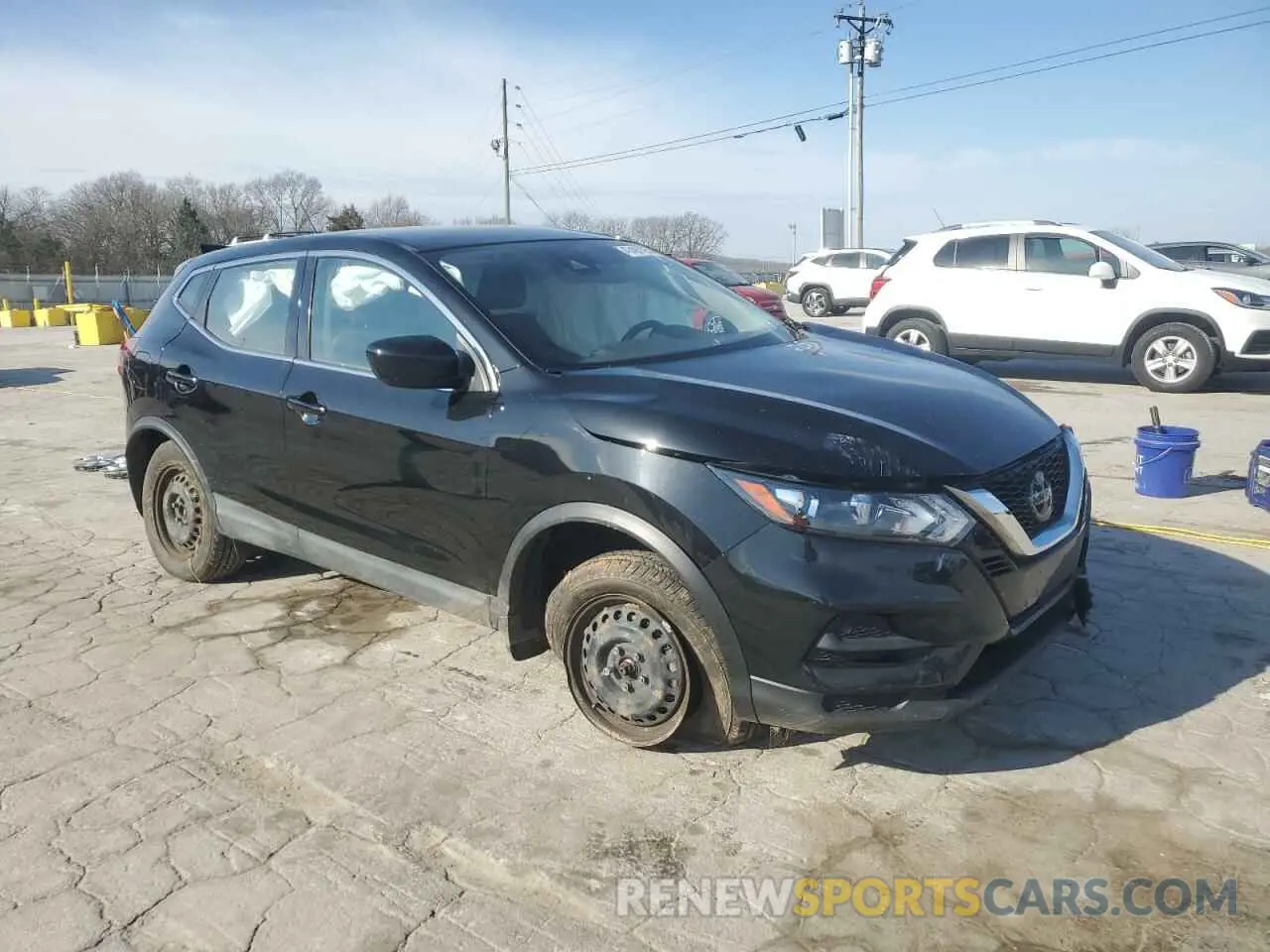 4 Photograph of a damaged car JN1BJ1CV3LW264420 NISSAN ROGUE 2020