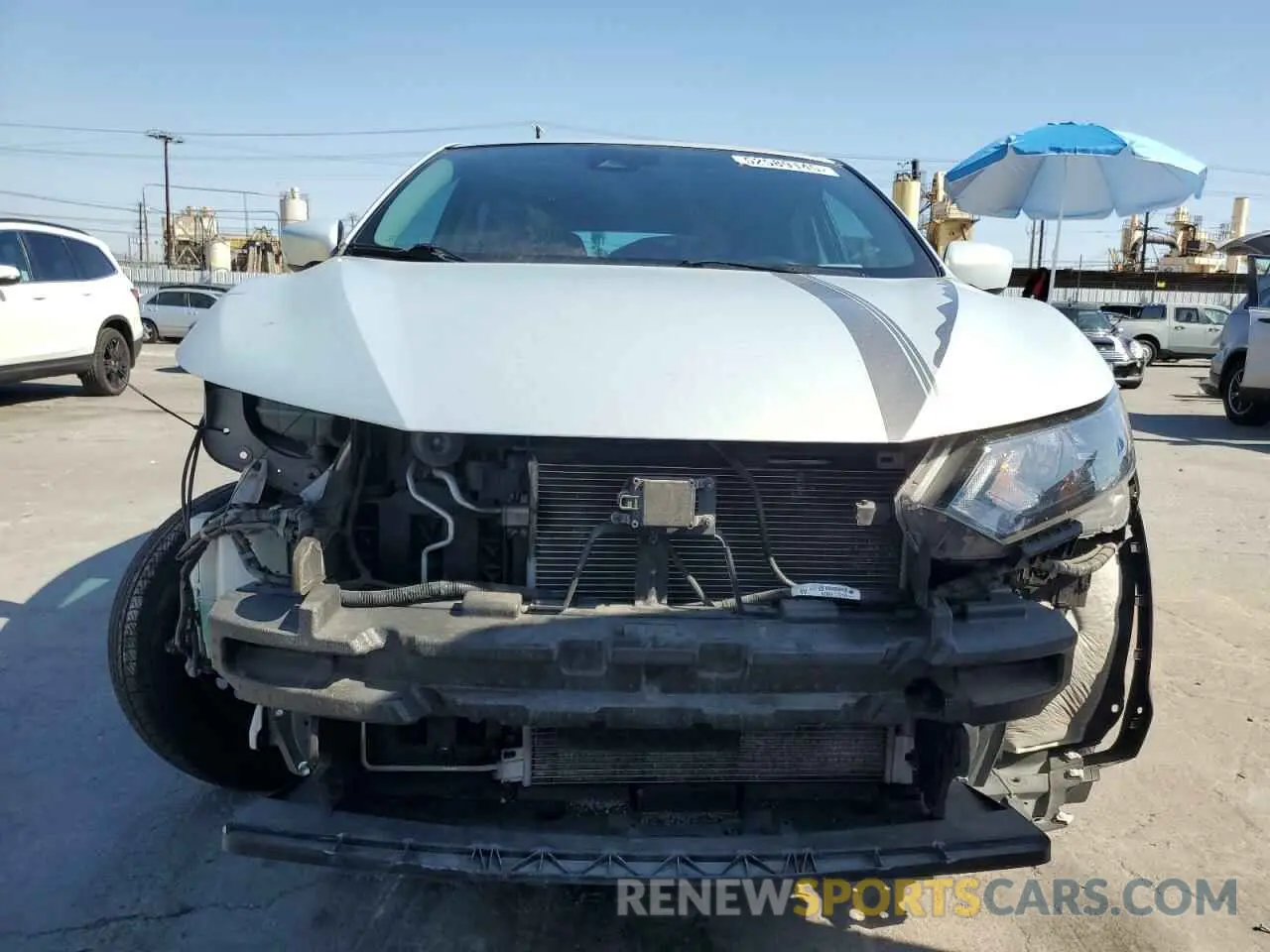 5 Photograph of a damaged car JN1BJ1CV4LW260957 NISSAN ROGUE 2020