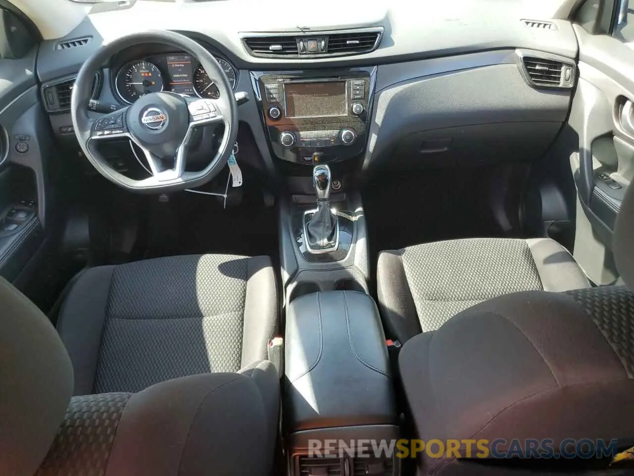 8 Photograph of a damaged car JN1BJ1CV4LW260957 NISSAN ROGUE 2020