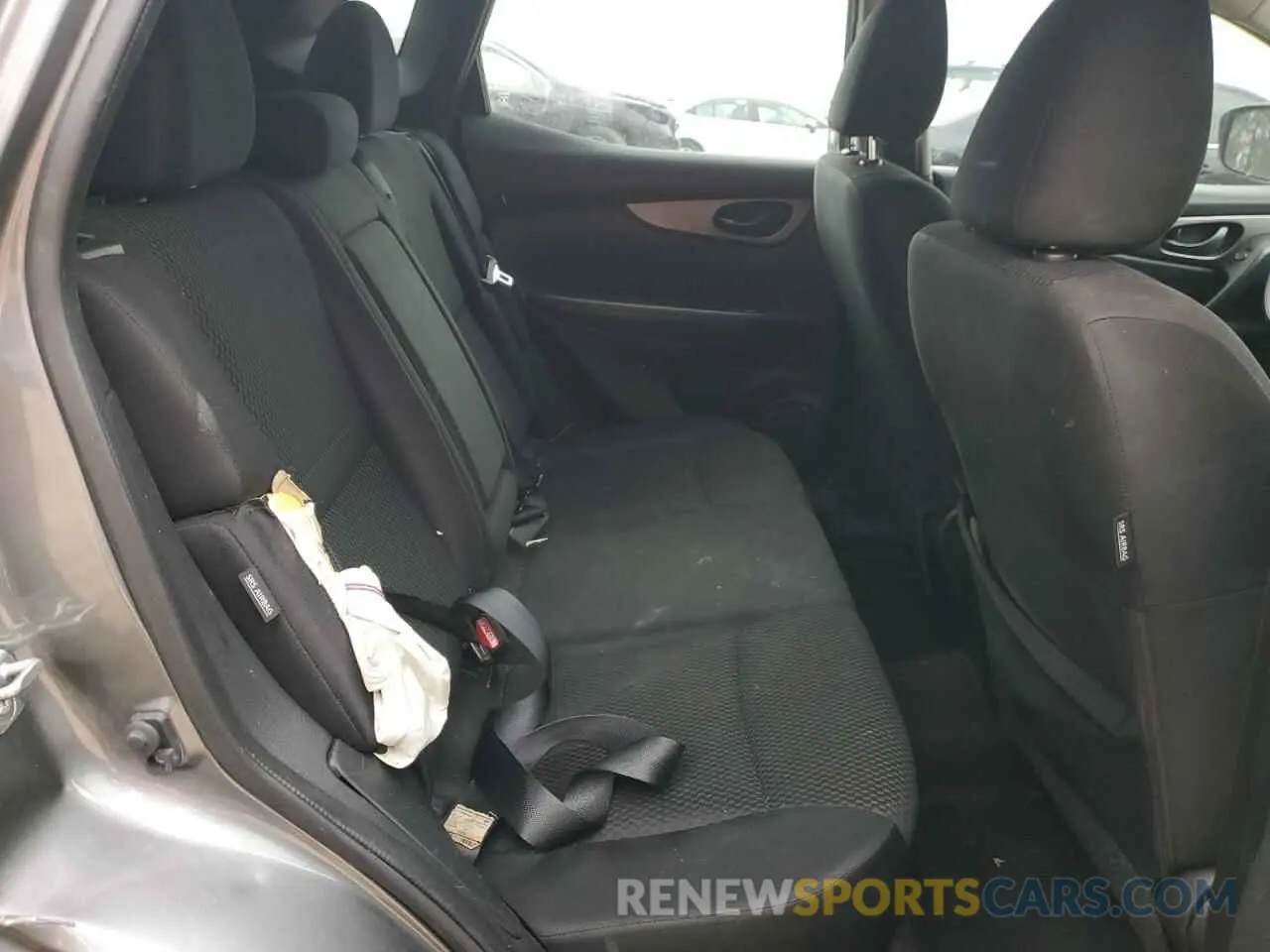 11 Photograph of a damaged car JN1BJ1CV4LW271442 NISSAN ROGUE 2020