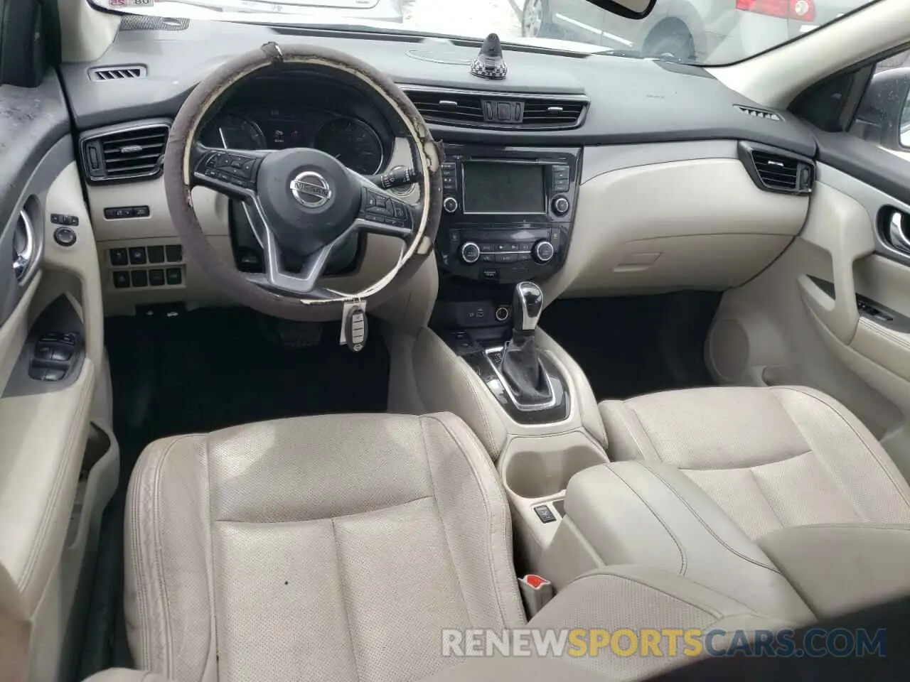 8 Photograph of a damaged car JN1BJ1CV4LW543293 NISSAN ROGUE 2020