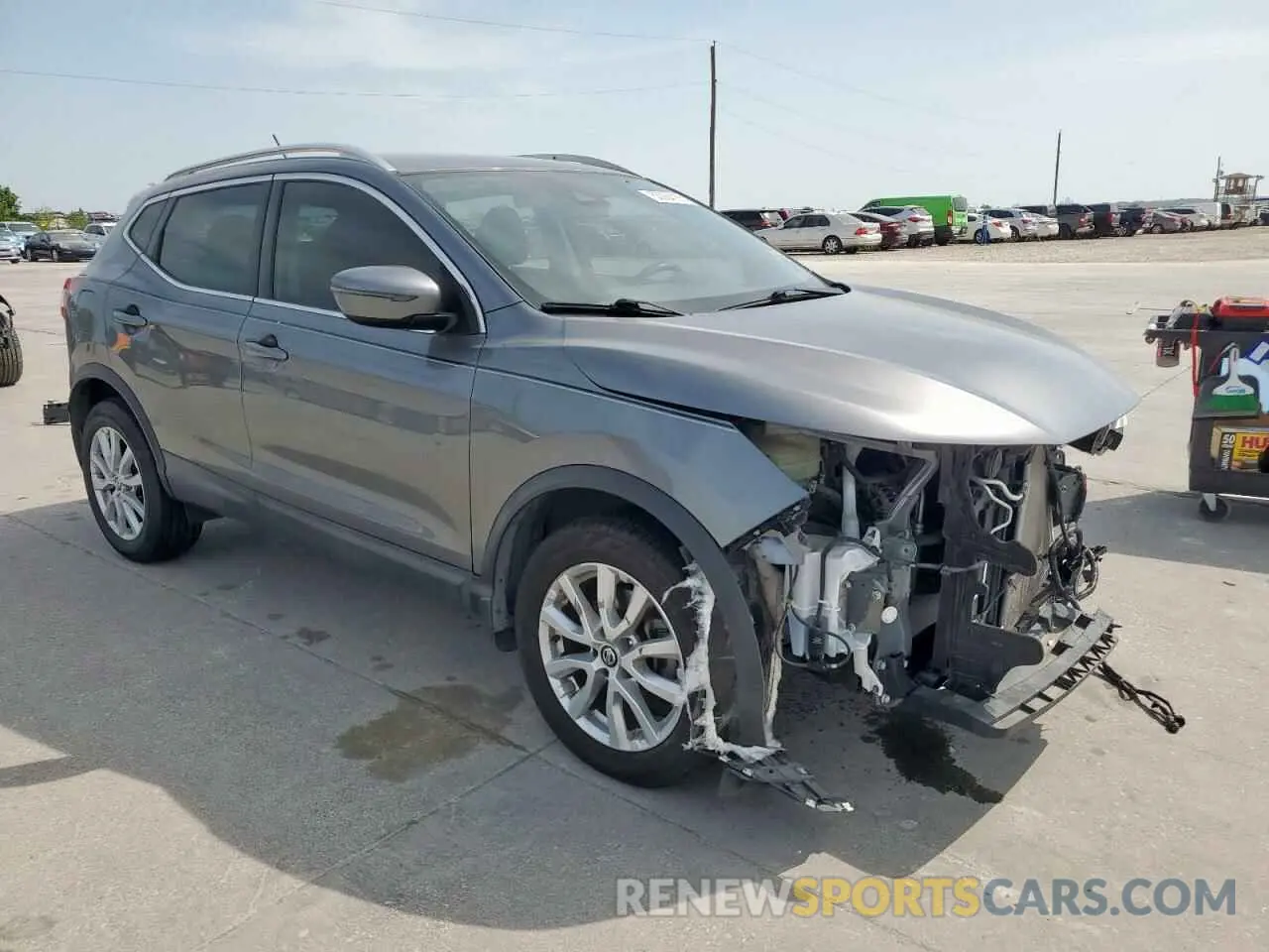 4 Photograph of a damaged car JN1BJ1CV4LW548140 NISSAN ROGUE 2020