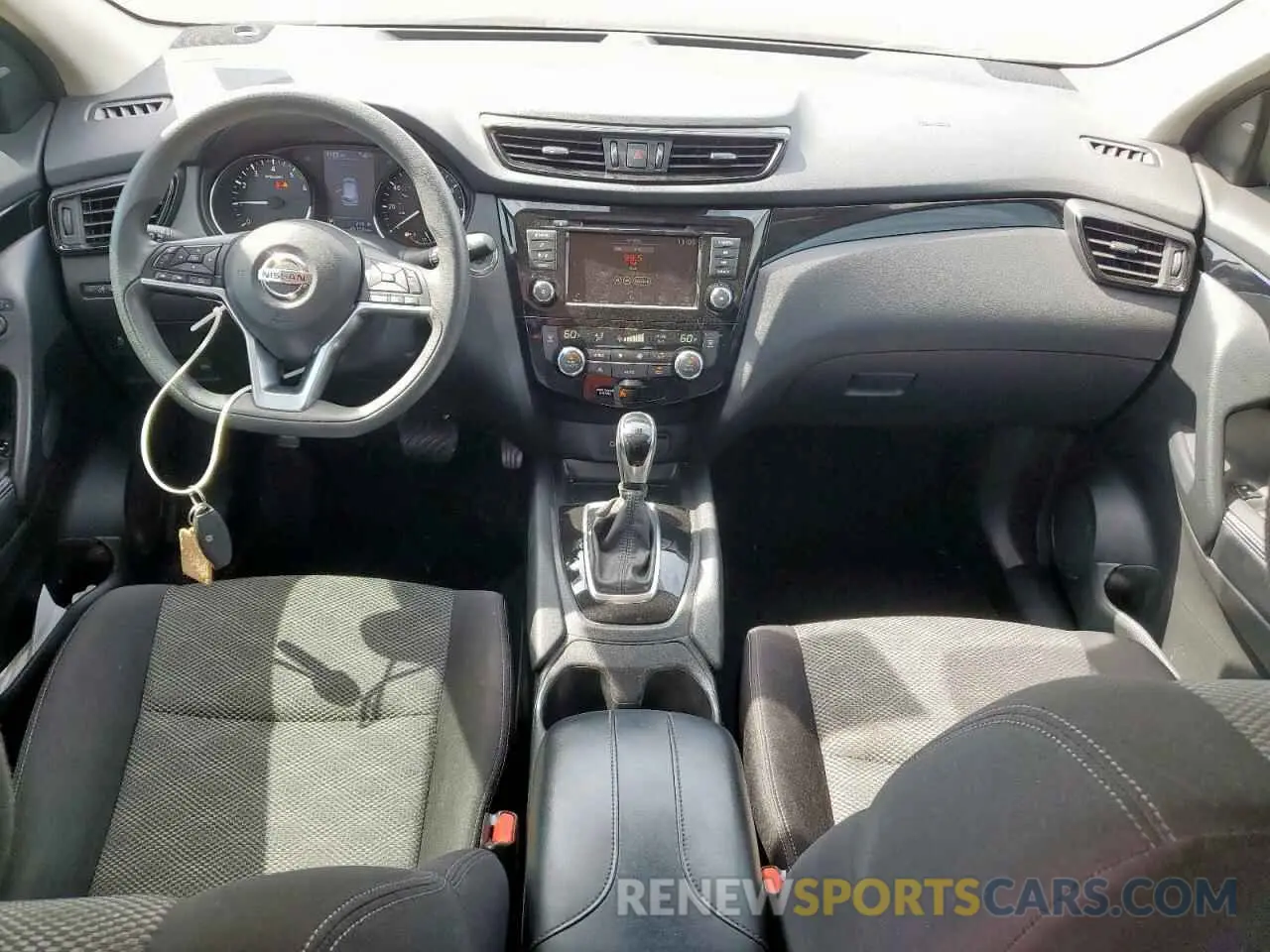 8 Photograph of a damaged car JN1BJ1CV4LW548140 NISSAN ROGUE 2020