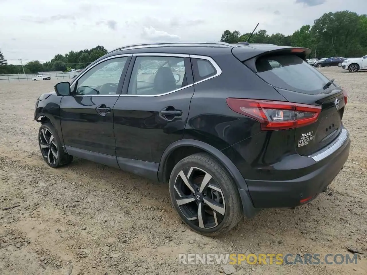 2 Photograph of a damaged car JN1BJ1CV5LW261776 NISSAN ROGUE 2020