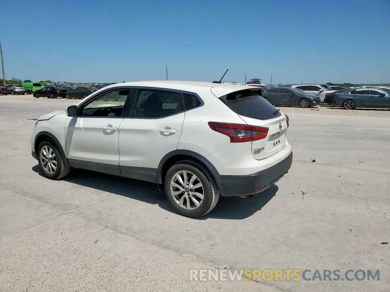 2 Photograph of a damaged car JN1BJ1CV5LW262474 NISSAN ROGUE 2020