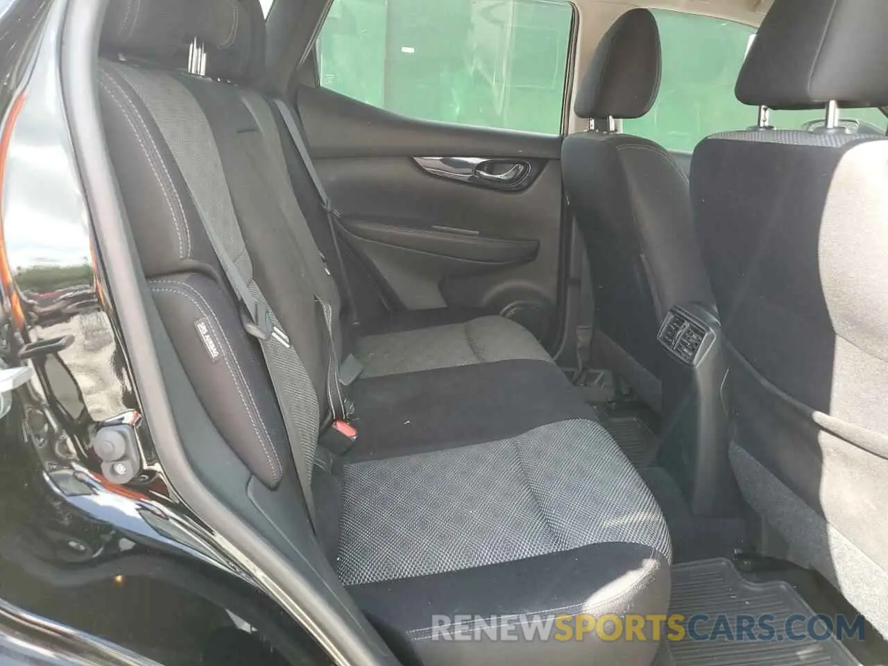 11 Photograph of a damaged car JN1BJ1CV5LW546817 NISSAN ROGUE 2020