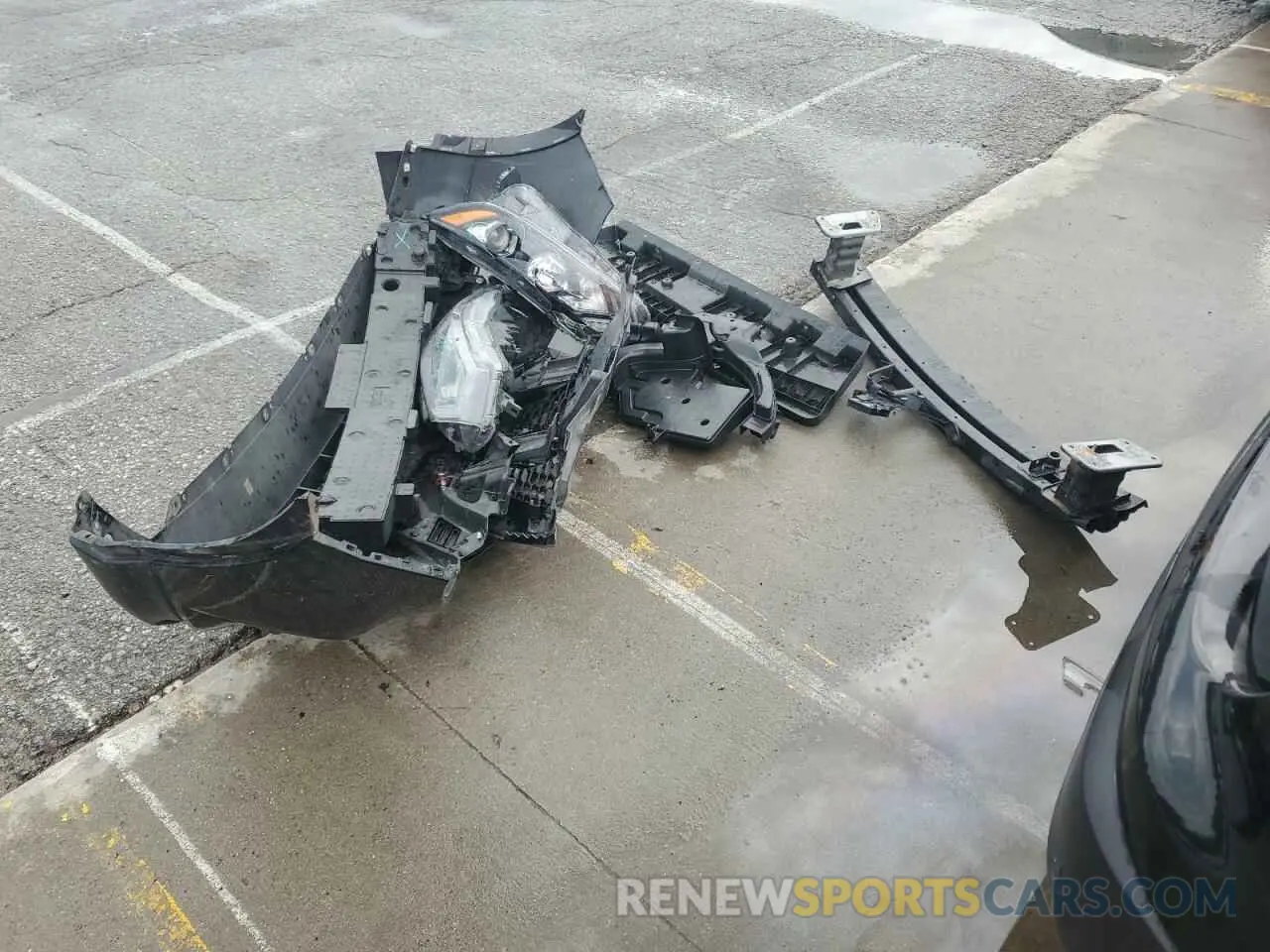13 Photograph of a damaged car JN1BJ1CV7LW256319 NISSAN ROGUE 2020