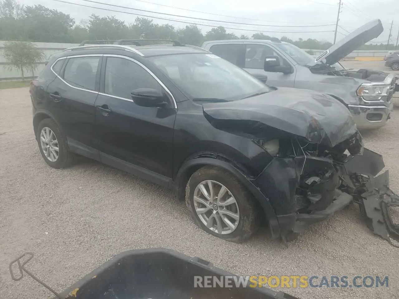 4 Photograph of a damaged car JN1BJ1CV8LW252098 NISSAN ROGUE 2020