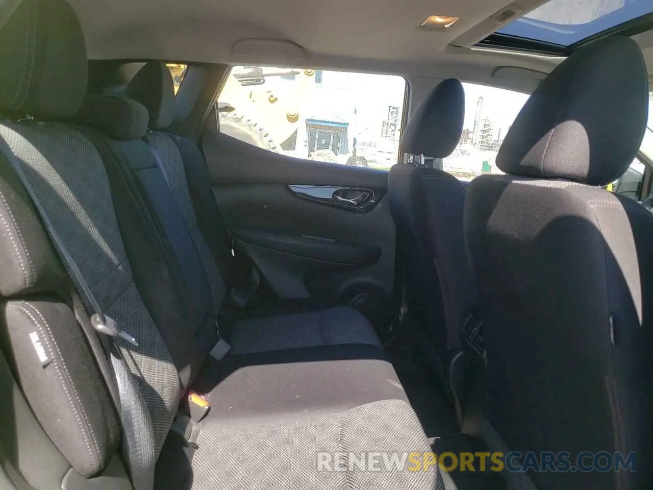 10 Photograph of a damaged car JN1BJ1CV8LW262257 NISSAN ROGUE 2020