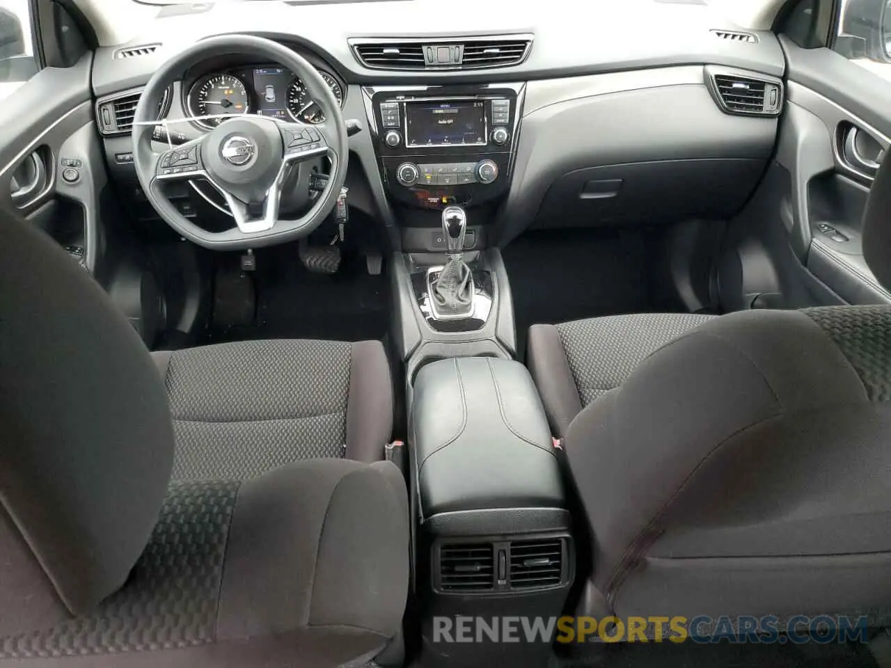 8 Photograph of a damaged car JN1BJ1CV8LW540588 NISSAN ROGUE 2020