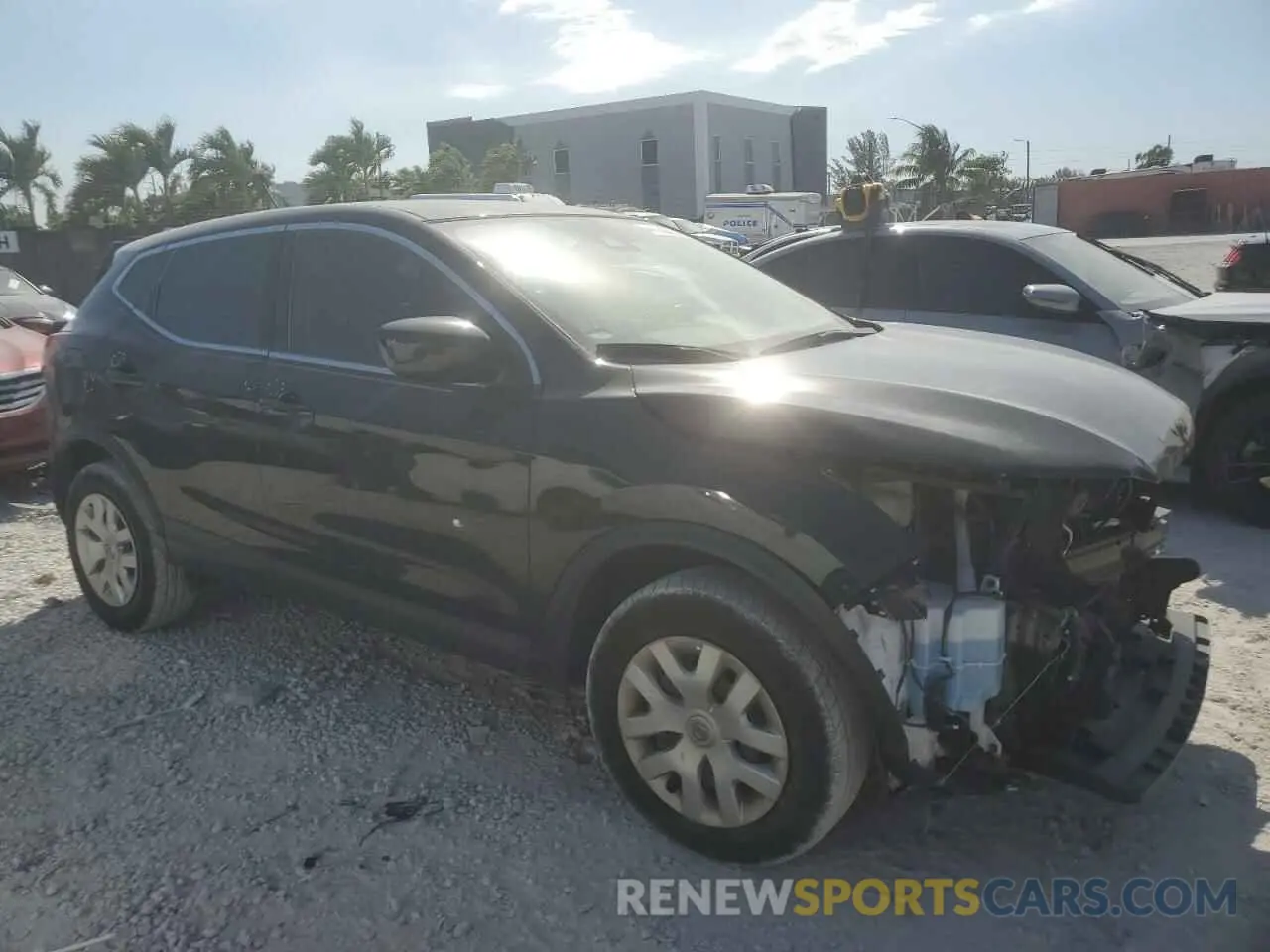 4 Photograph of a damaged car JN1BJ1CV9LW270237 NISSAN ROGUE 2020