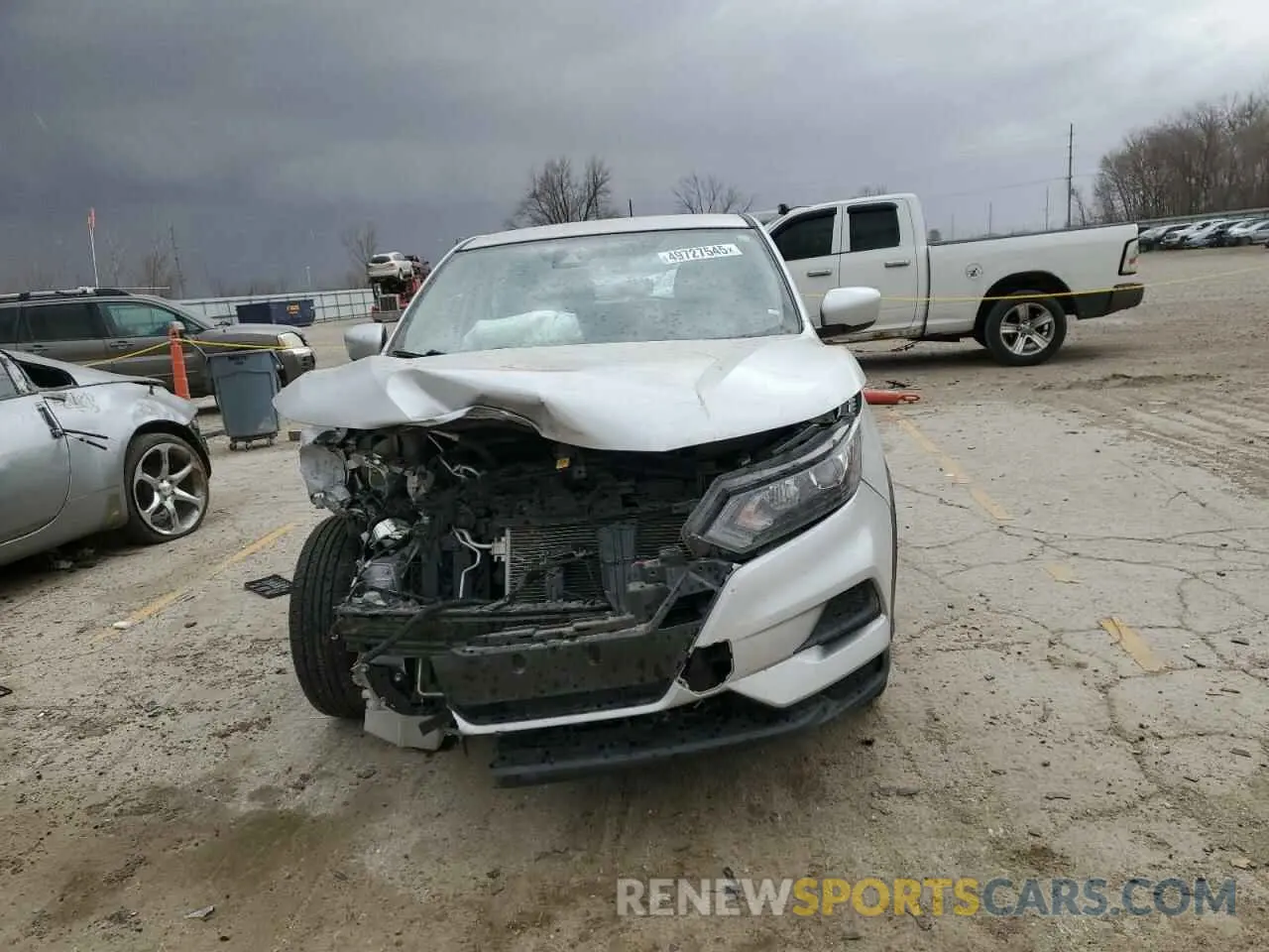 5 Photograph of a damaged car JN1BJ1CV9LW542074 NISSAN ROGUE 2020
