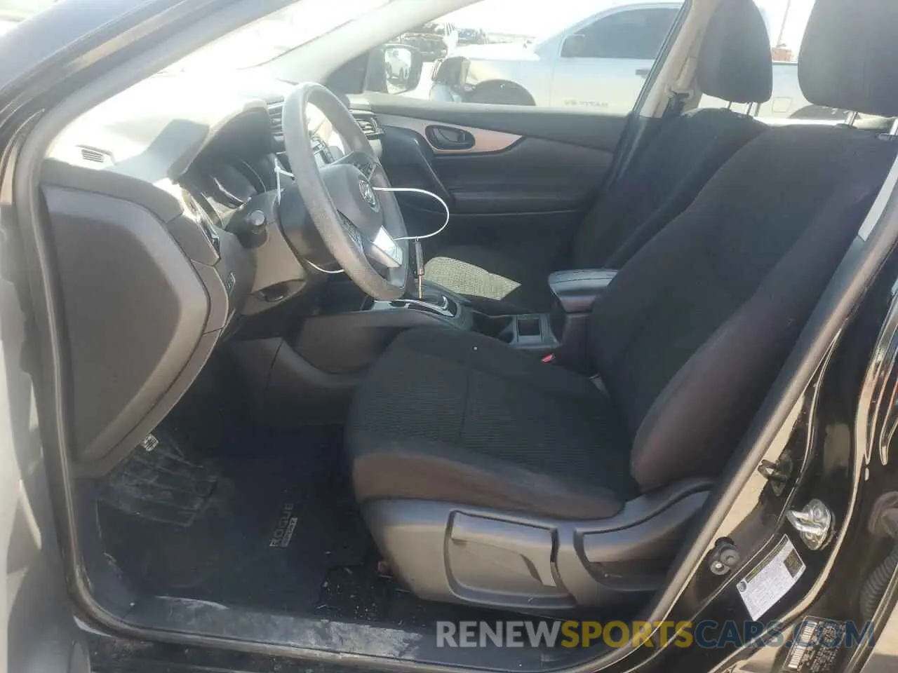 7 Photograph of a damaged car JN1BJ1CV9LW545380 NISSAN ROGUE 2020