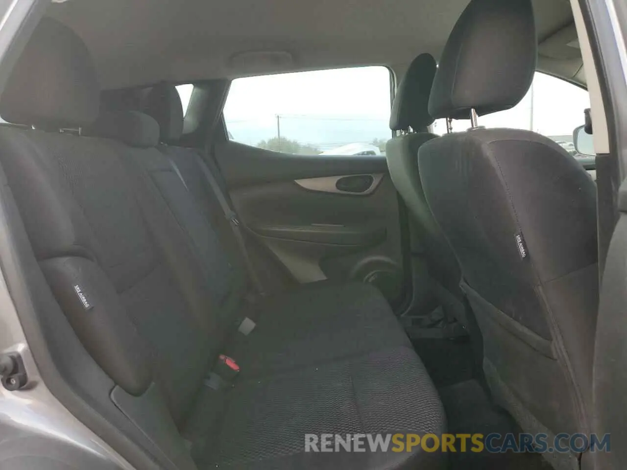 10 Photograph of a damaged car JN1BJ1CVXLW258999 NISSAN ROGUE 2020