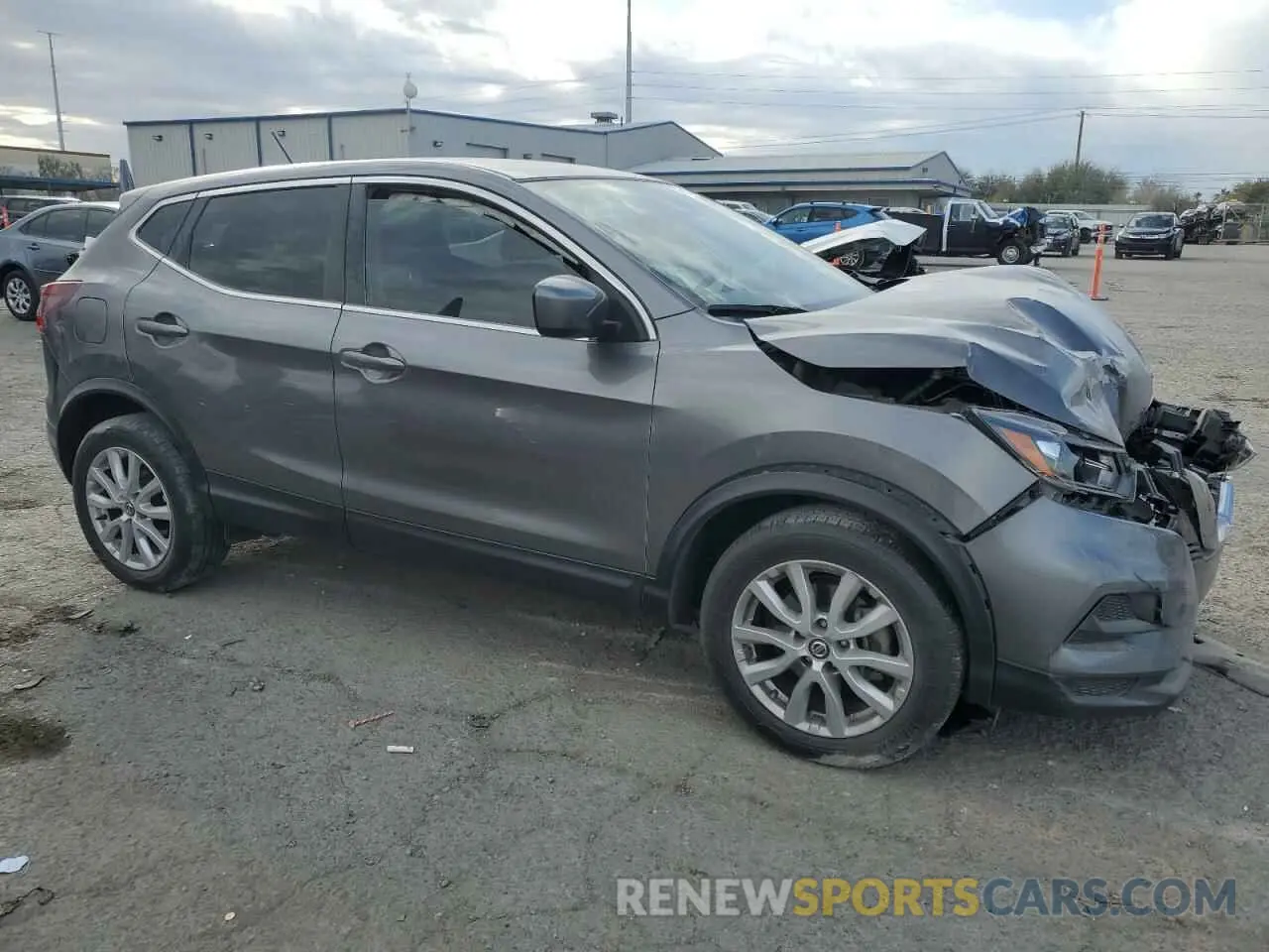 4 Photograph of a damaged car JN1BJ1CVXLW258999 NISSAN ROGUE 2020