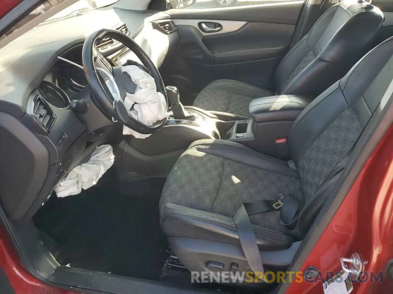 7 Photograph of a damaged car JN1BJ1CVXLW261899 NISSAN ROGUE 2020