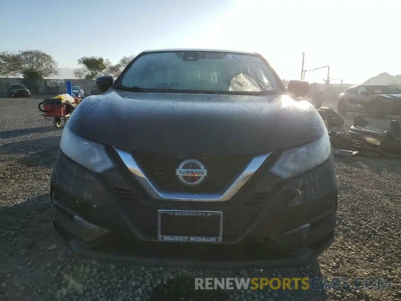 5 Photograph of a damaged car JN1BJ1CVXLW263488 NISSAN ROGUE 2020