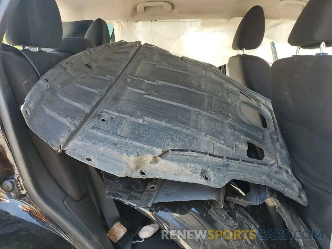 12 Photograph of a damaged car JN1BJ1CVXLW270442 NISSAN ROGUE 2020
