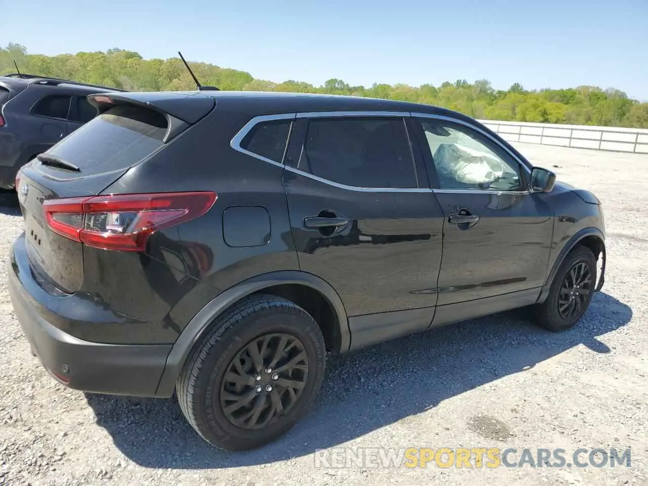 3 Photograph of a damaged car JN1BJ1CVXLW270442 NISSAN ROGUE 2020