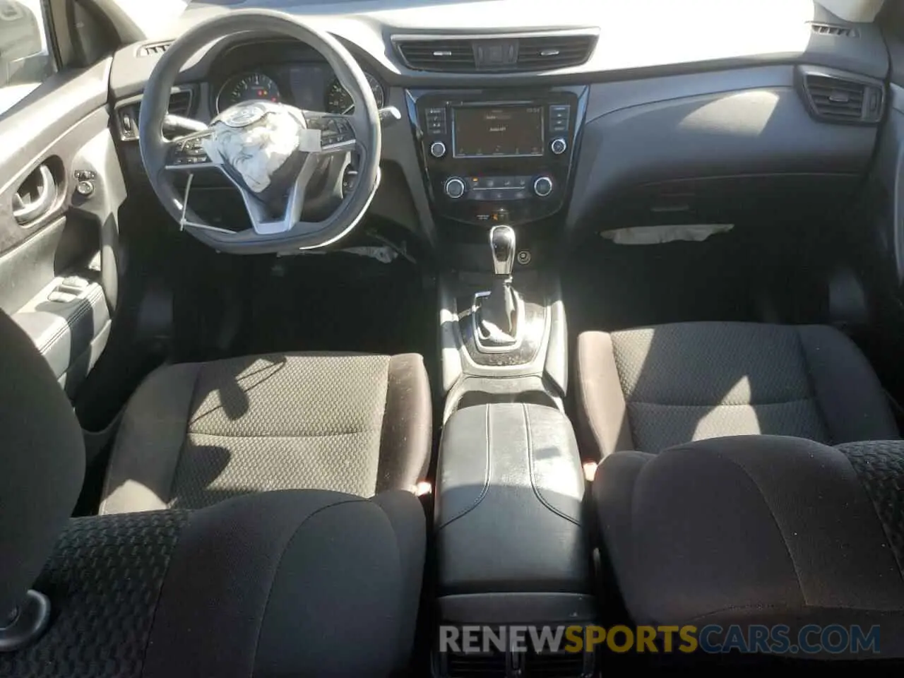 8 Photograph of a damaged car JN1BJ1CW0LW360207 NISSAN ROGUE 2020
