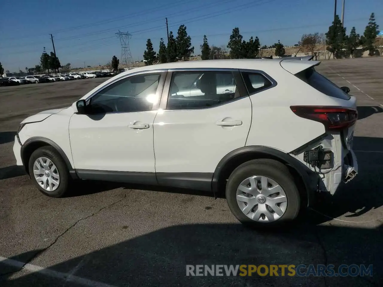 2 Photograph of a damaged car JN1BJ1CW0LW363771 NISSAN ROGUE 2020
