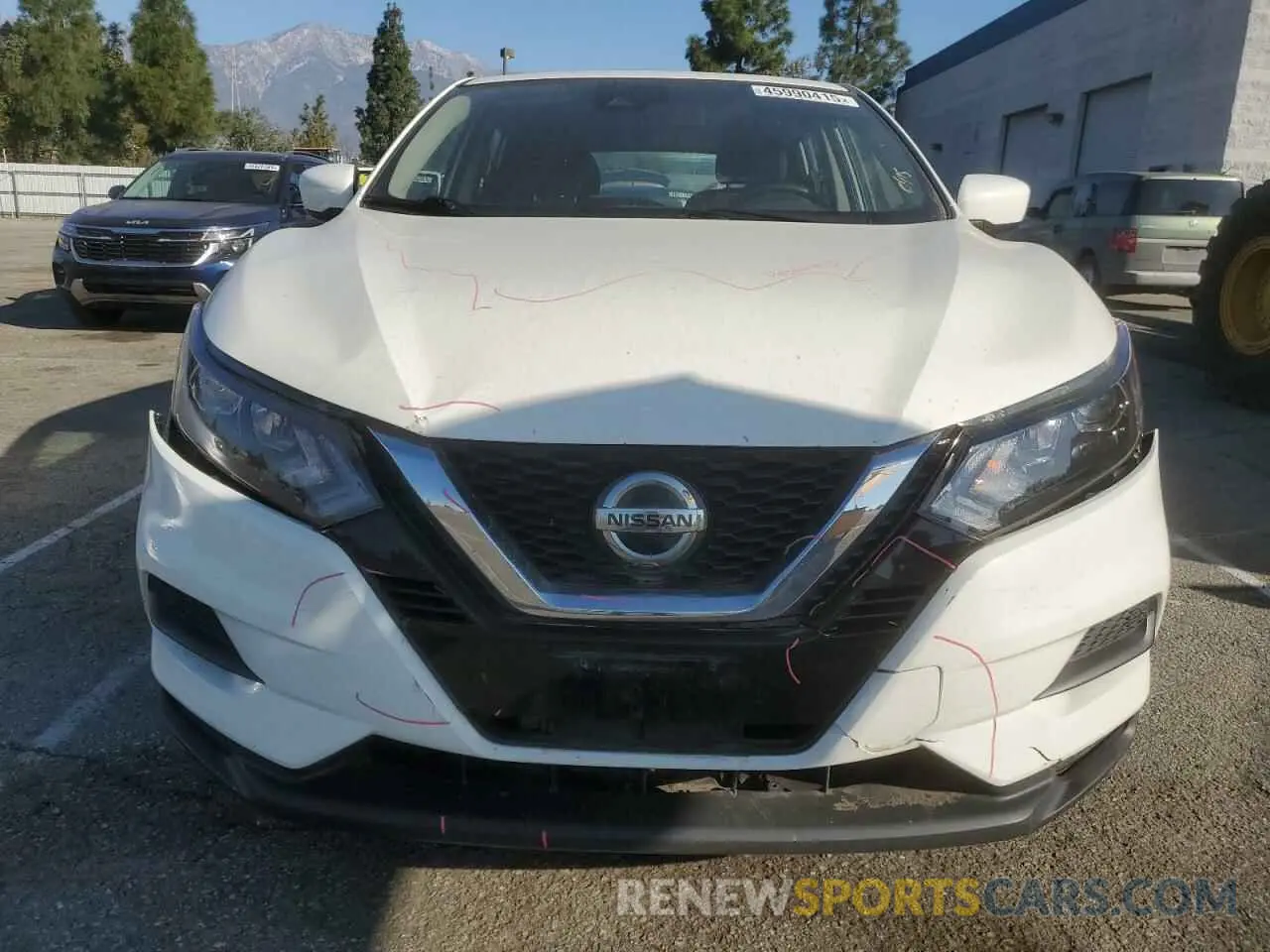 5 Photograph of a damaged car JN1BJ1CW0LW363771 NISSAN ROGUE 2020