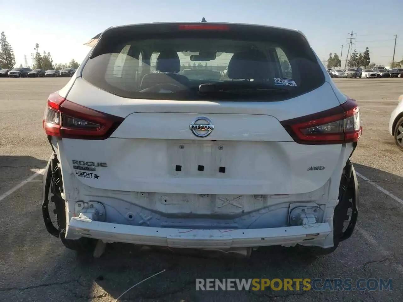 6 Photograph of a damaged car JN1BJ1CW0LW363771 NISSAN ROGUE 2020